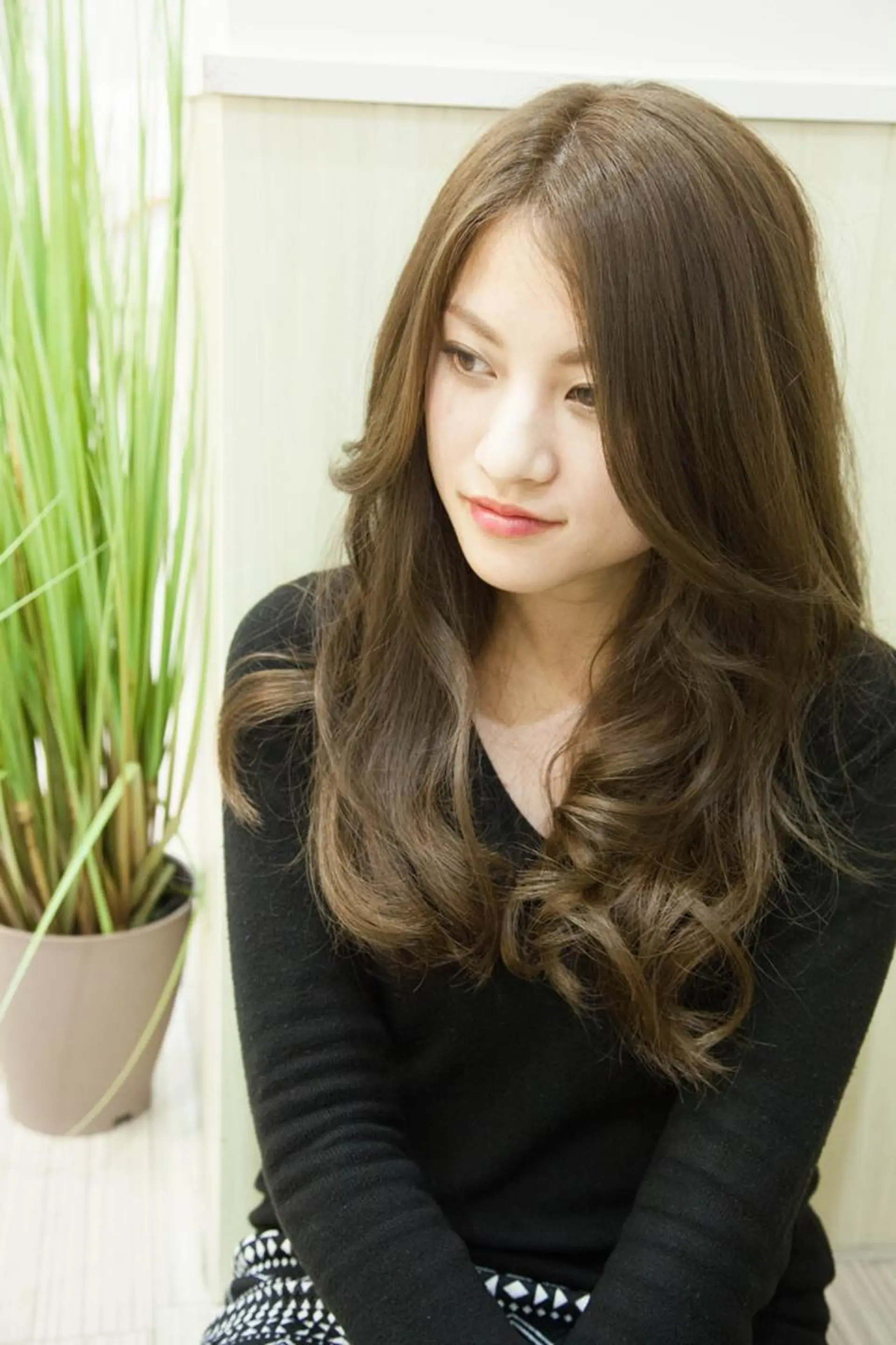 ロング カラー グレージュ ロング お得なクーポン掲載▼ 🌷三國祐美🌷のヘアスタイル