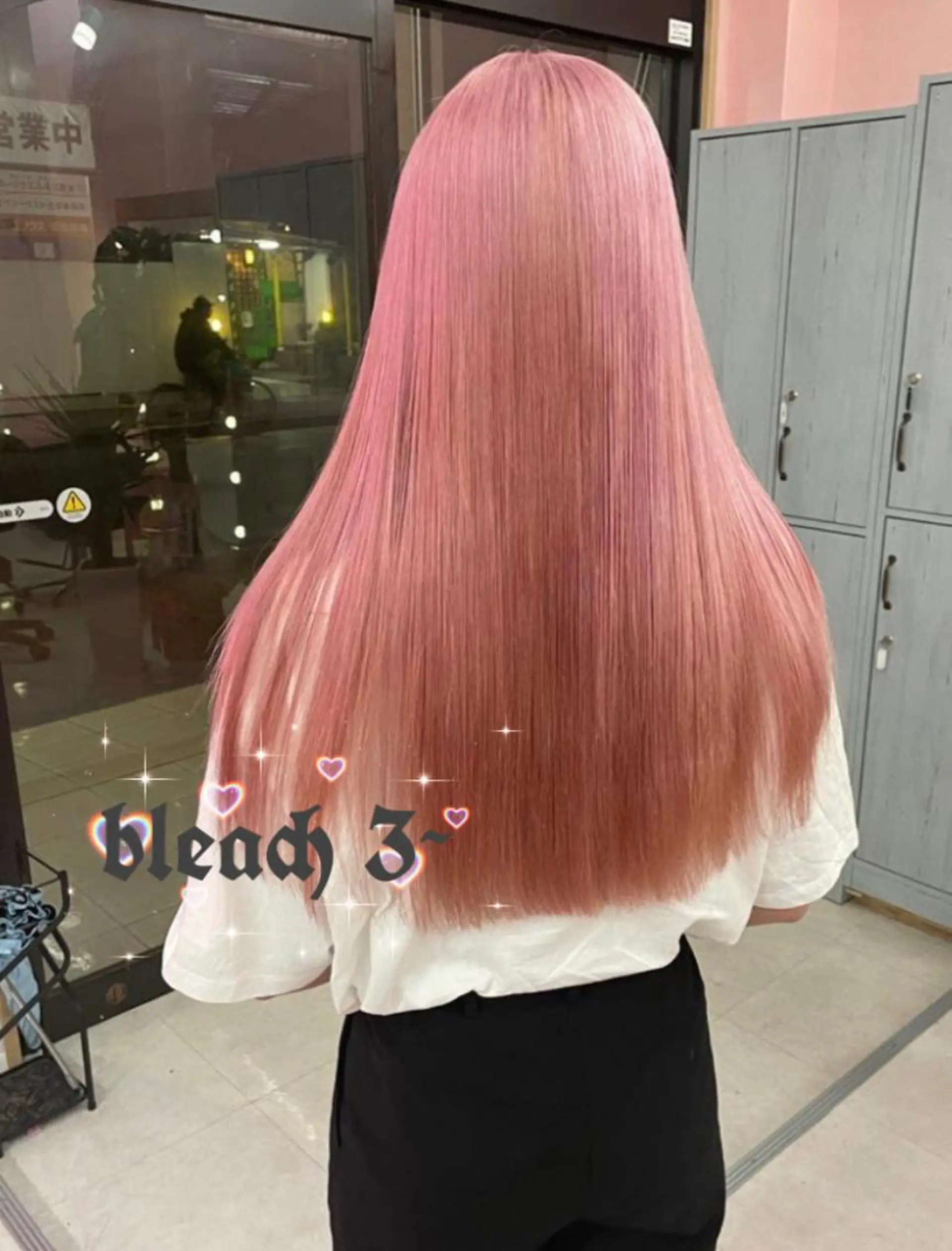 ロング ヘアカラー トリートメント 🩶 ピンクカラー/ ブロンド🩶くるみのヘアスタイル