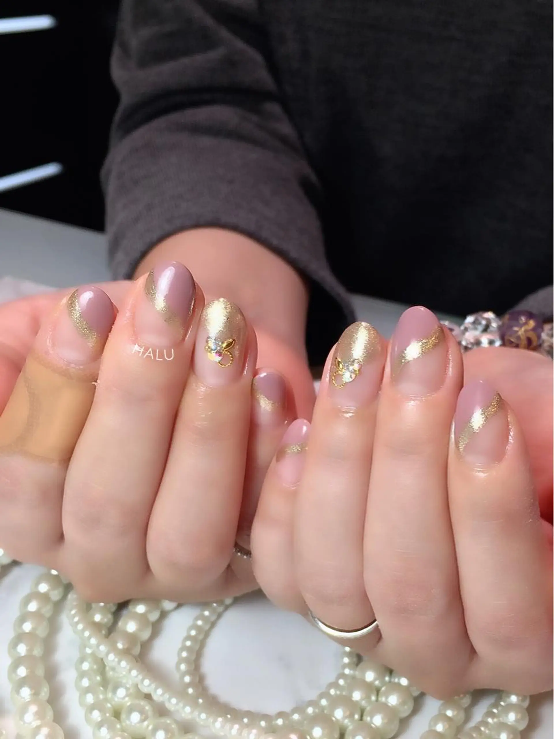 ネイル ゴールド ピンク HALU ハルのネイルデザイン