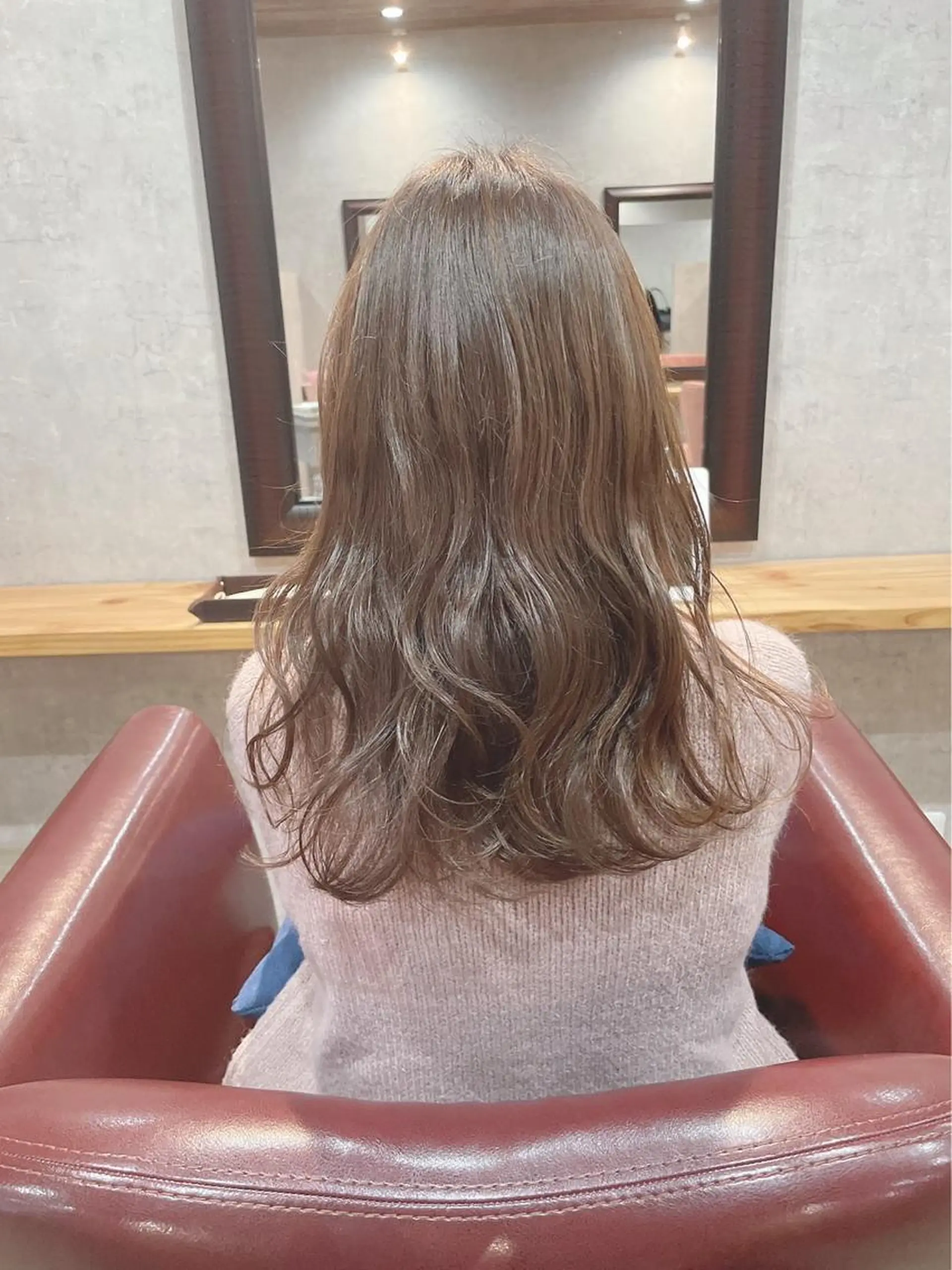 セミロング アッシュ ヘアカラー M.arc 【マーキ】のヘアスタイル