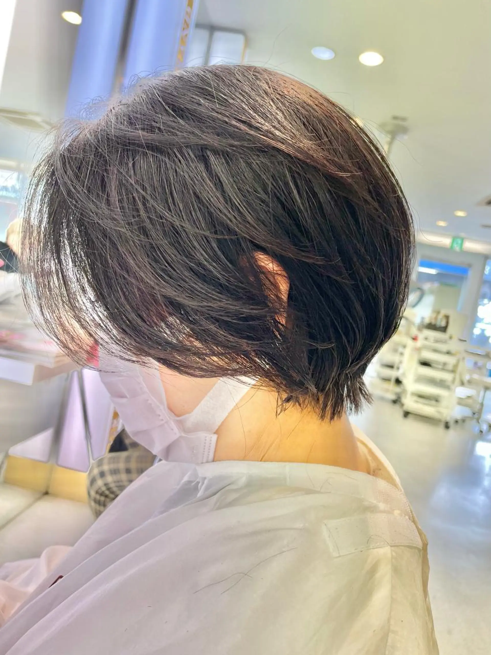 ショート Ms.CHARM【ミズチャーム】所属・韓国/レイヤーカット 顔周り/廣瀬達哉のヘアスタイル