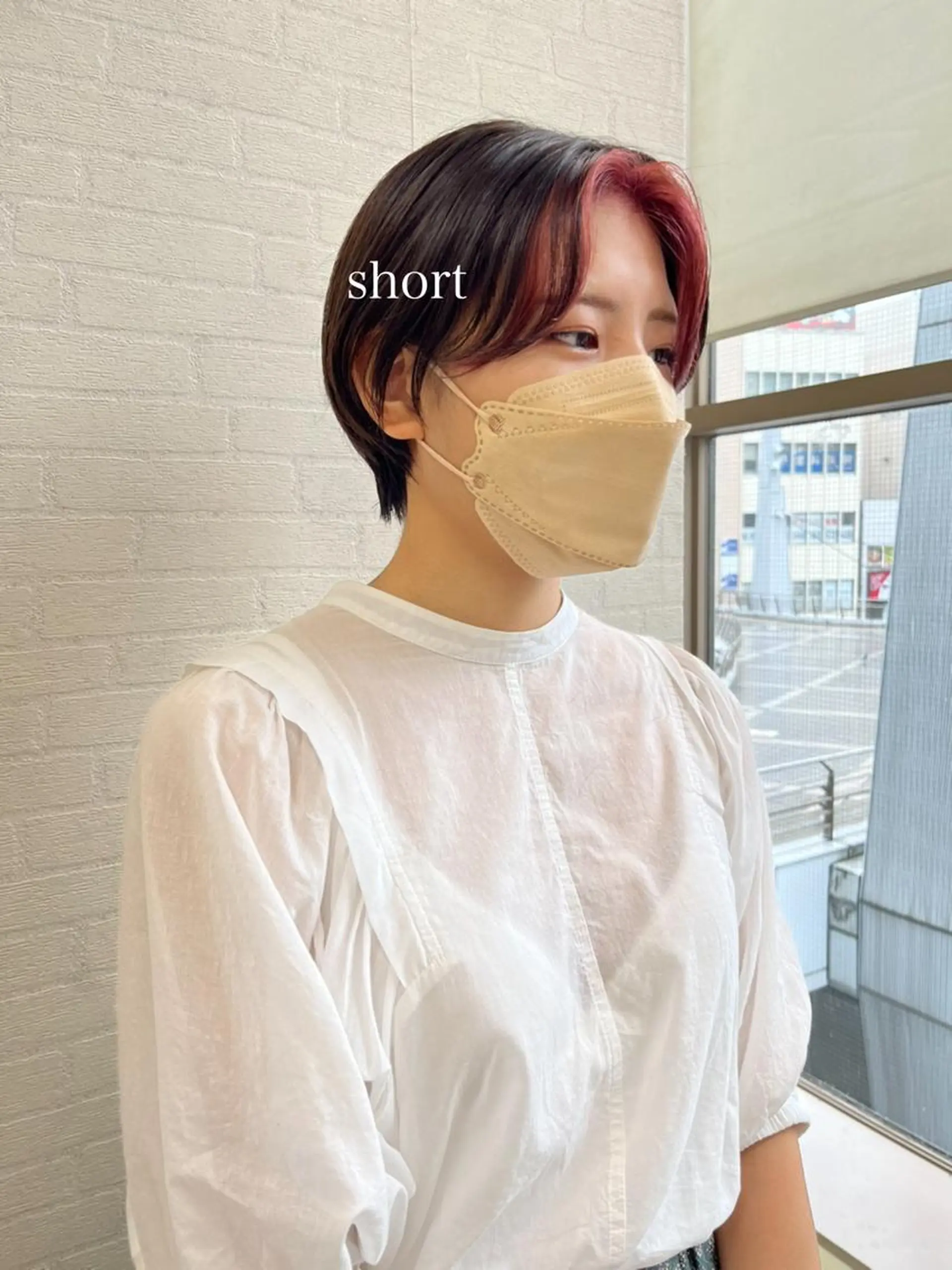 ショート カラー 切りっぱなしボブ ショートボブ ハンサムショート ブリーチ インナーカラー カット ヘアカラー トリートメント 初めてのショート お任せください✂️のヘアスタイル