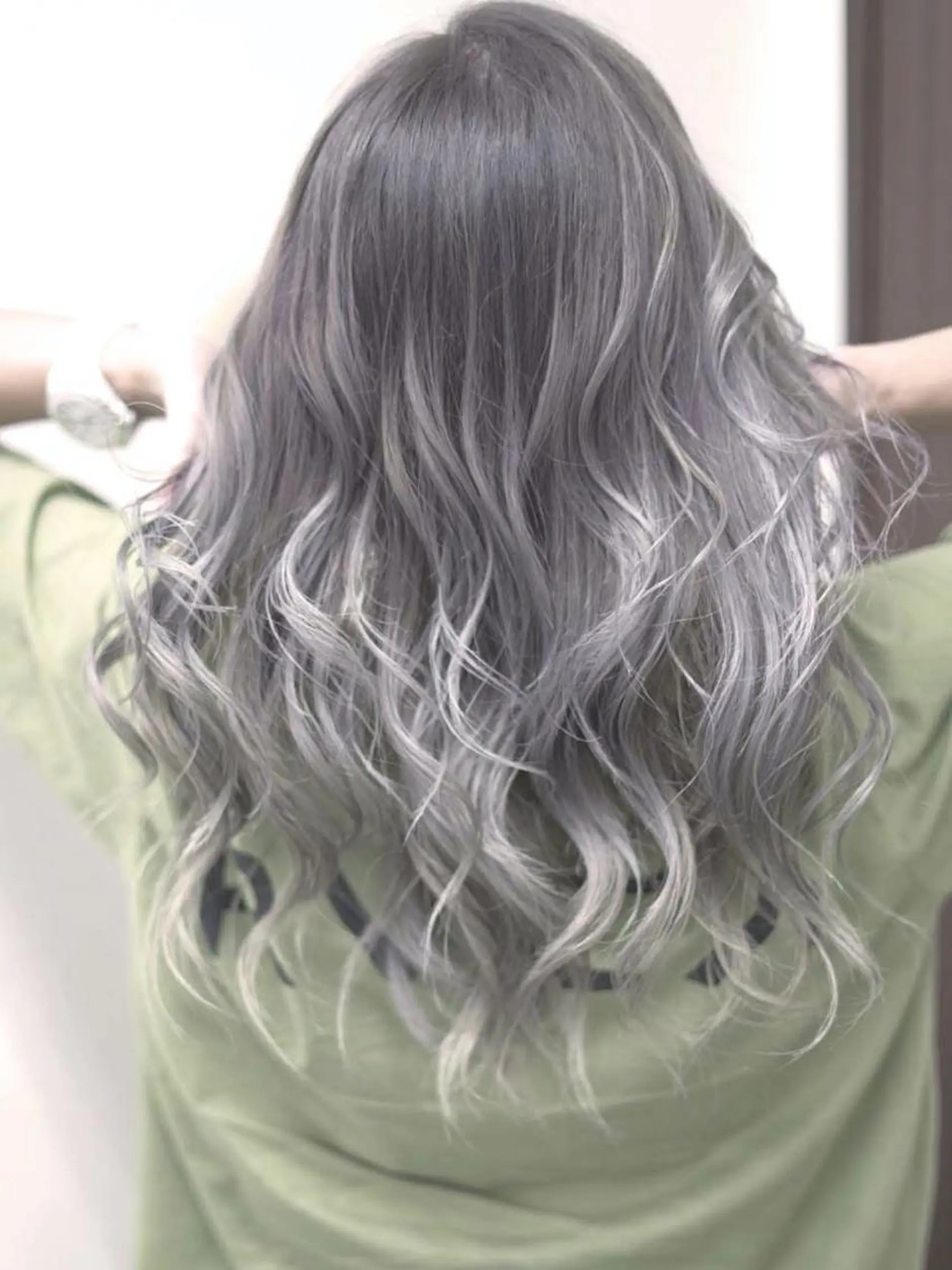 ロング ヘアカラー トリートメント Crystal 船橋のヘアスタイル