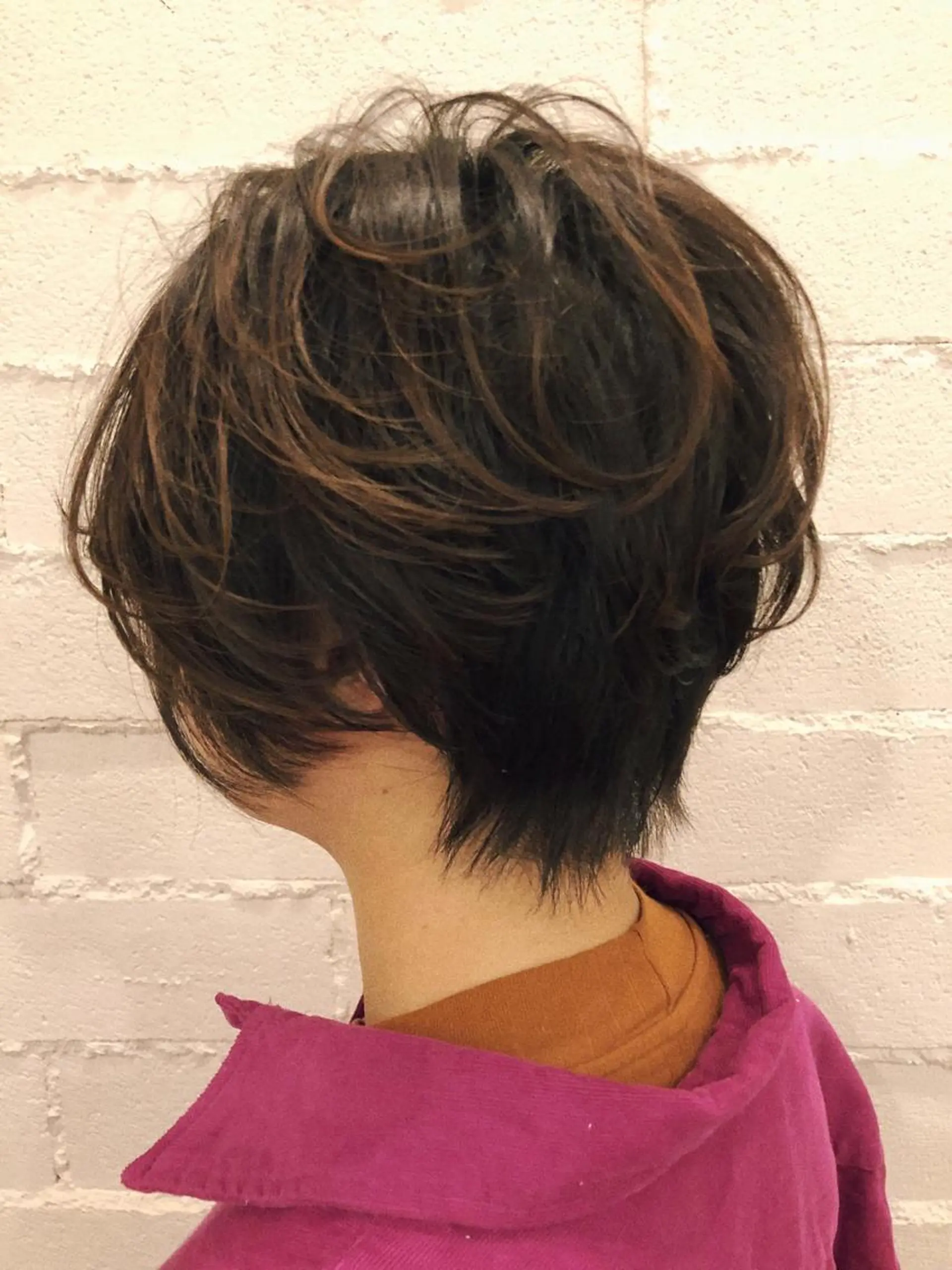 ショート カラー ショートボブ ハイライトカラー ボブ ハイライト 学生 口コミ評価4.9⭐︎ カワナベ　マサシのヘアスタイル