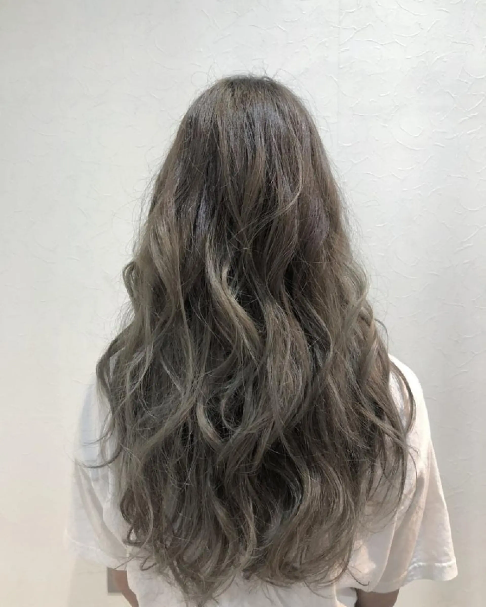 ロング カラー アッシュ シルバー シルバーアッシュ 鈴木 じゅんやのヘアスタイル