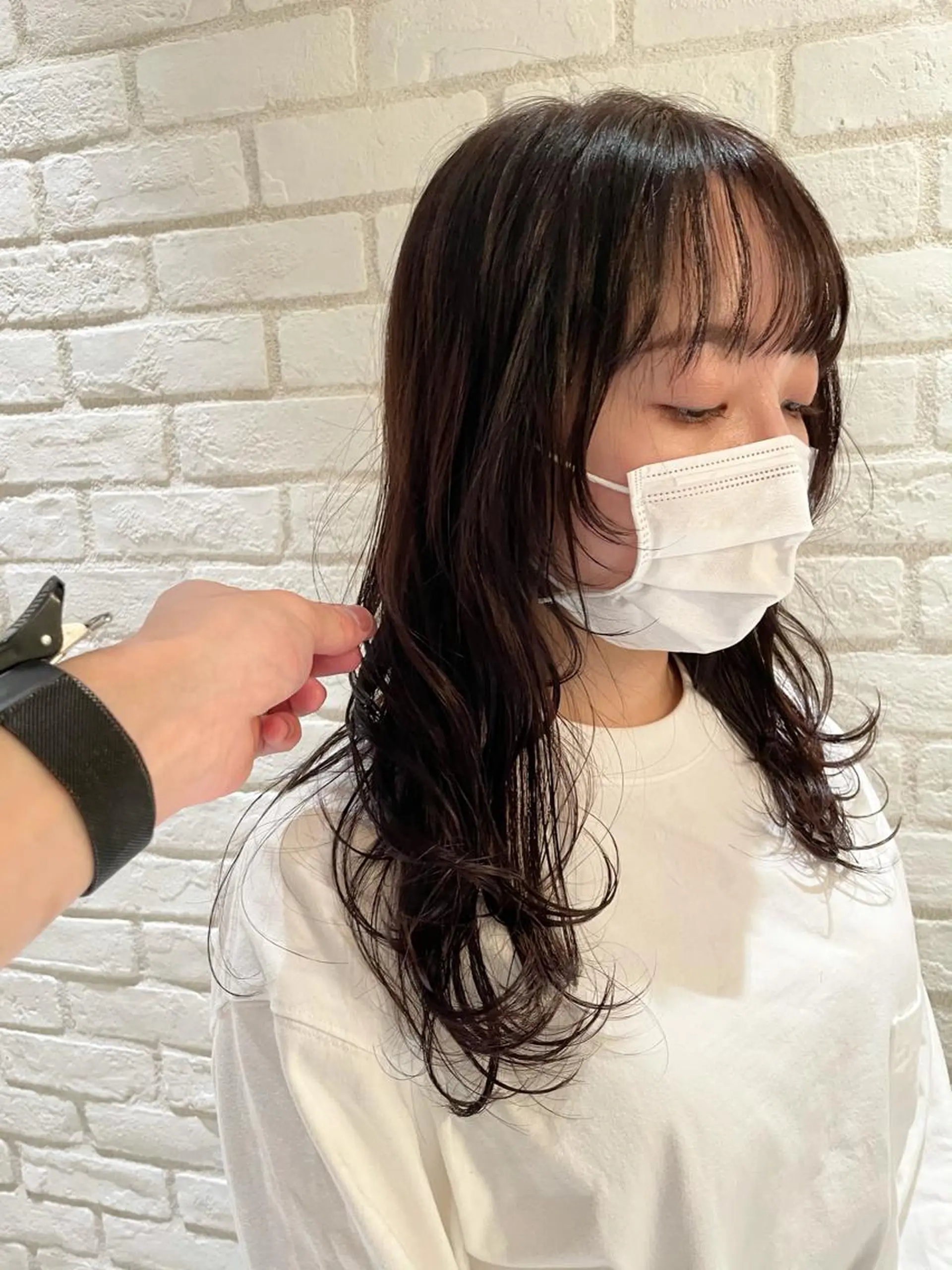 ロング ロングレイヤー レイヤーカット ロング 【ショート、艶髪】 新海龍哉のヘアスタイル