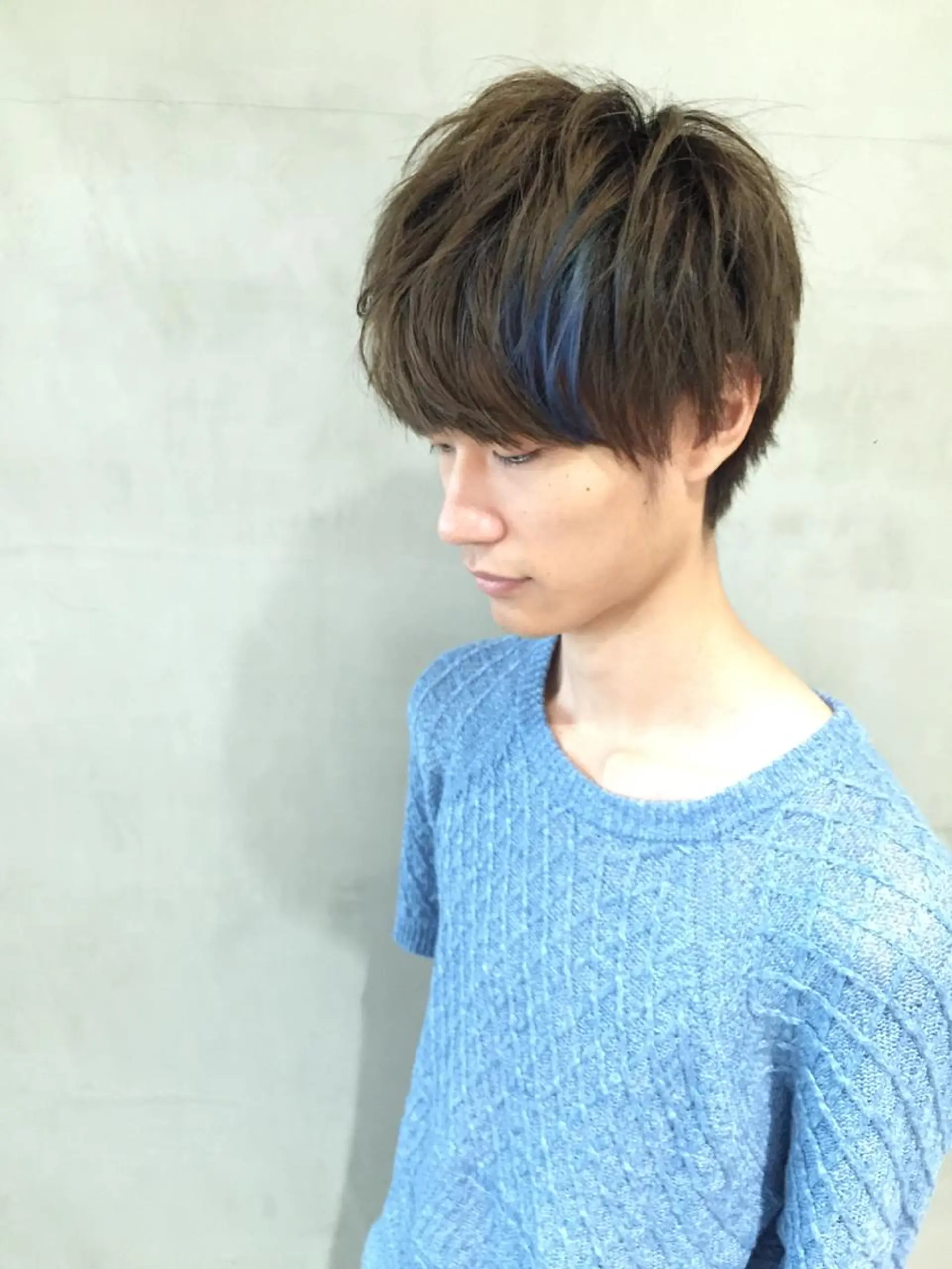 ショート カラー ブルーカラー ハイライトカラー ハイライト 大西 直人のヘアスタイル