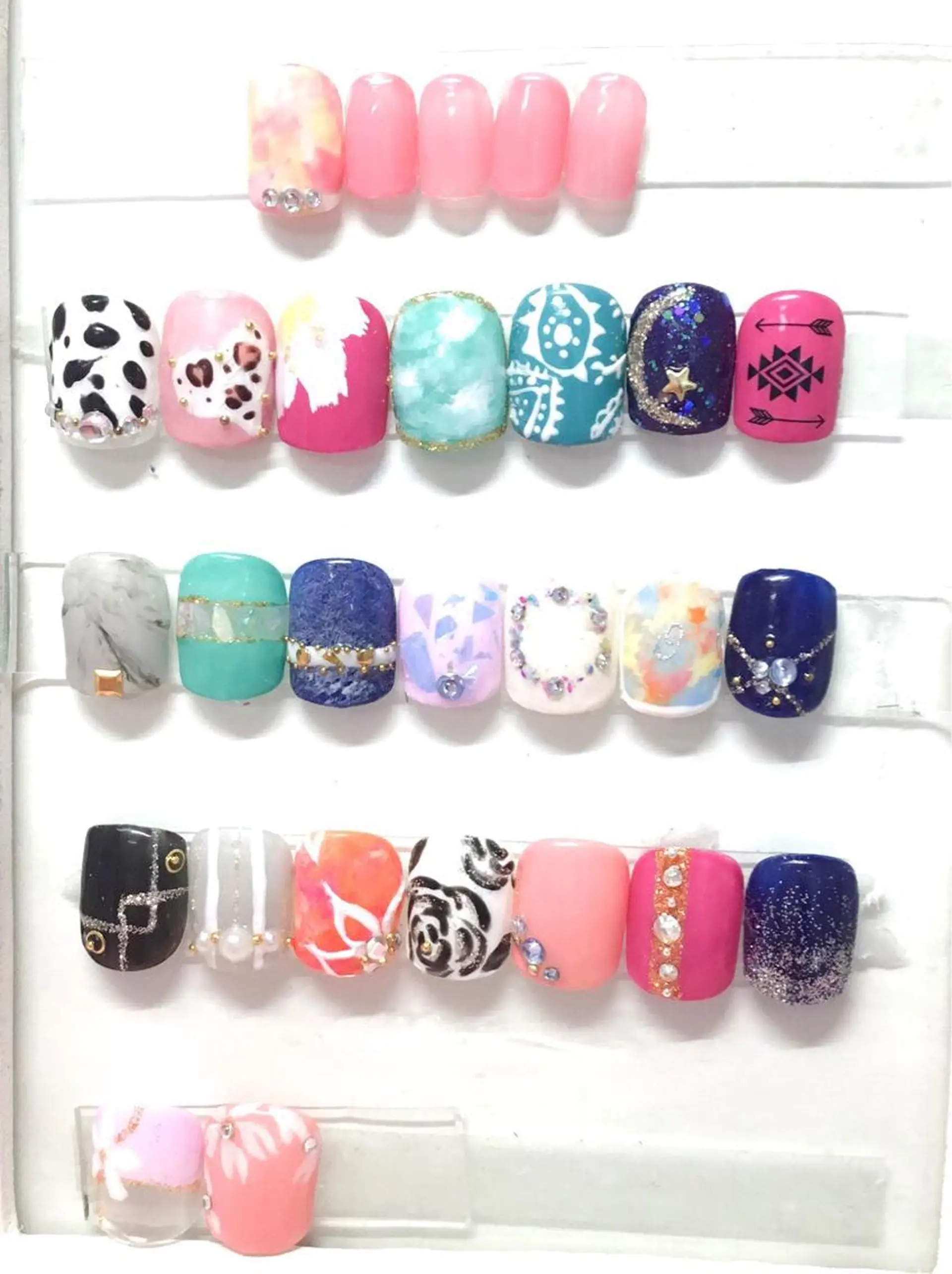 ネイル e.nail所属・和賀井 恵理のネイルデザイン