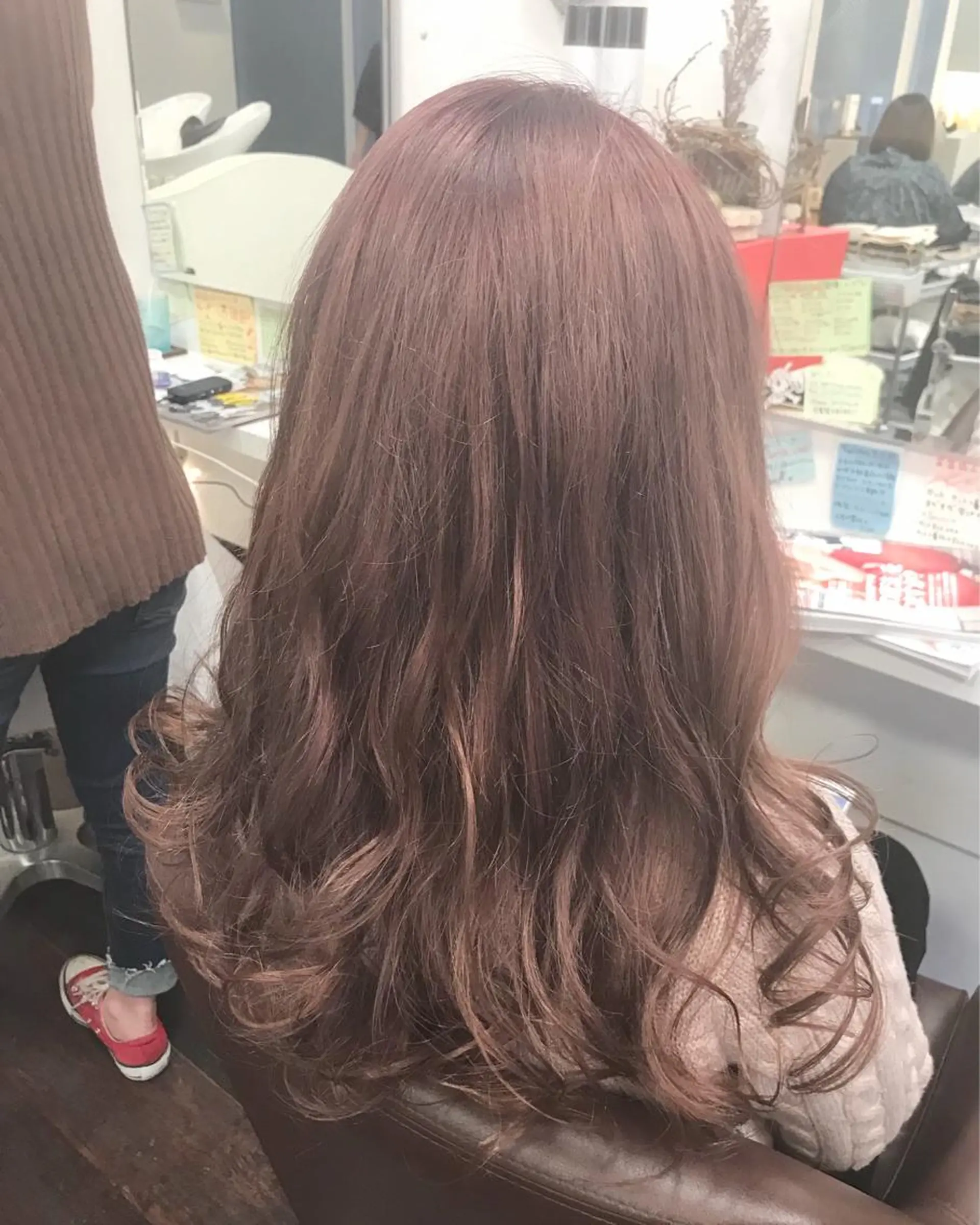 ロング カラー オーストヘアー ミコ所属・岩谷/ブリーチ 🫧透明感カラーのヘアスタイル