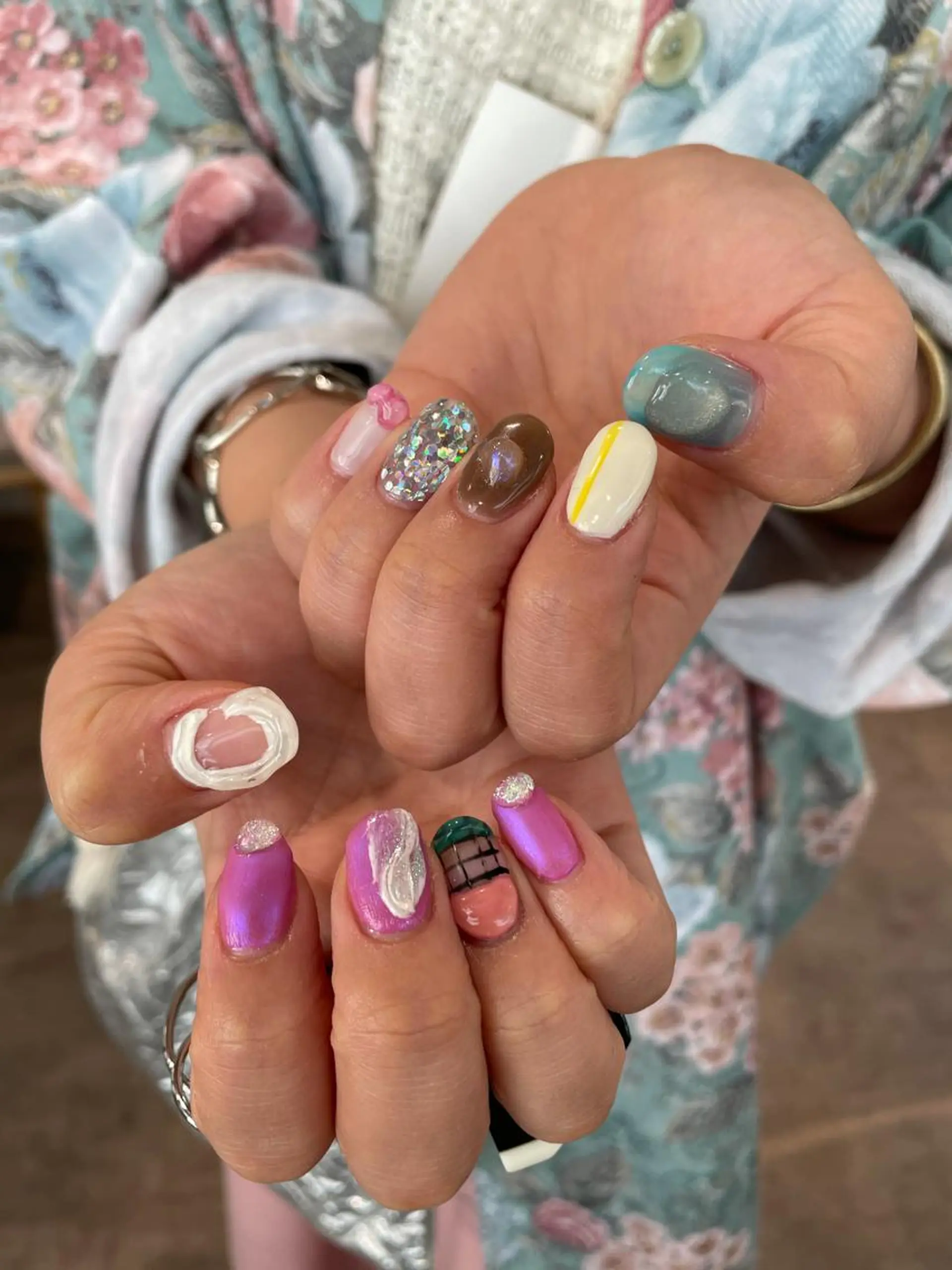 ネイル 持ち込み ハンドネイル ナチュラル透明感🌱 小山美樹子のヘアスタイル
