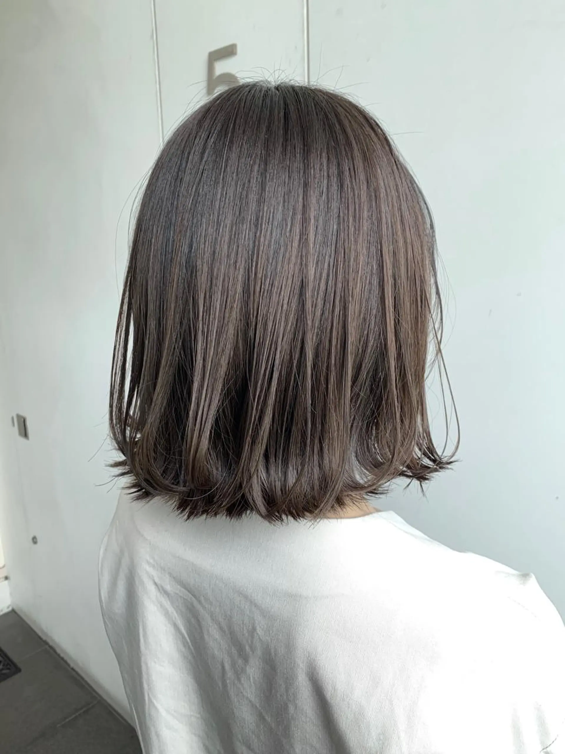 ショート カラー ボブ 外ハネヘア カット ヘアカラー トリートメント Remore所属・中塚 義人のヘアスタイル