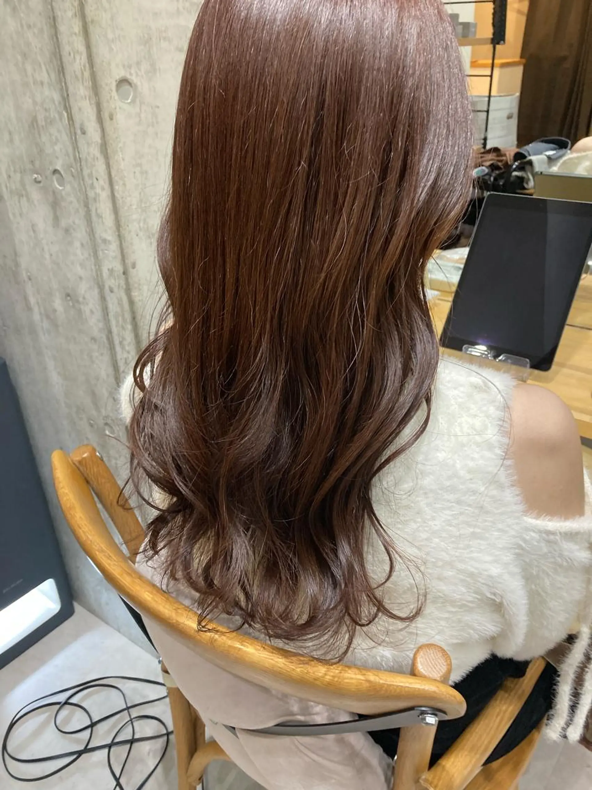 セミロング ✨色持ちの良い艶 カラー✨蟹江真世のヘアスタイル