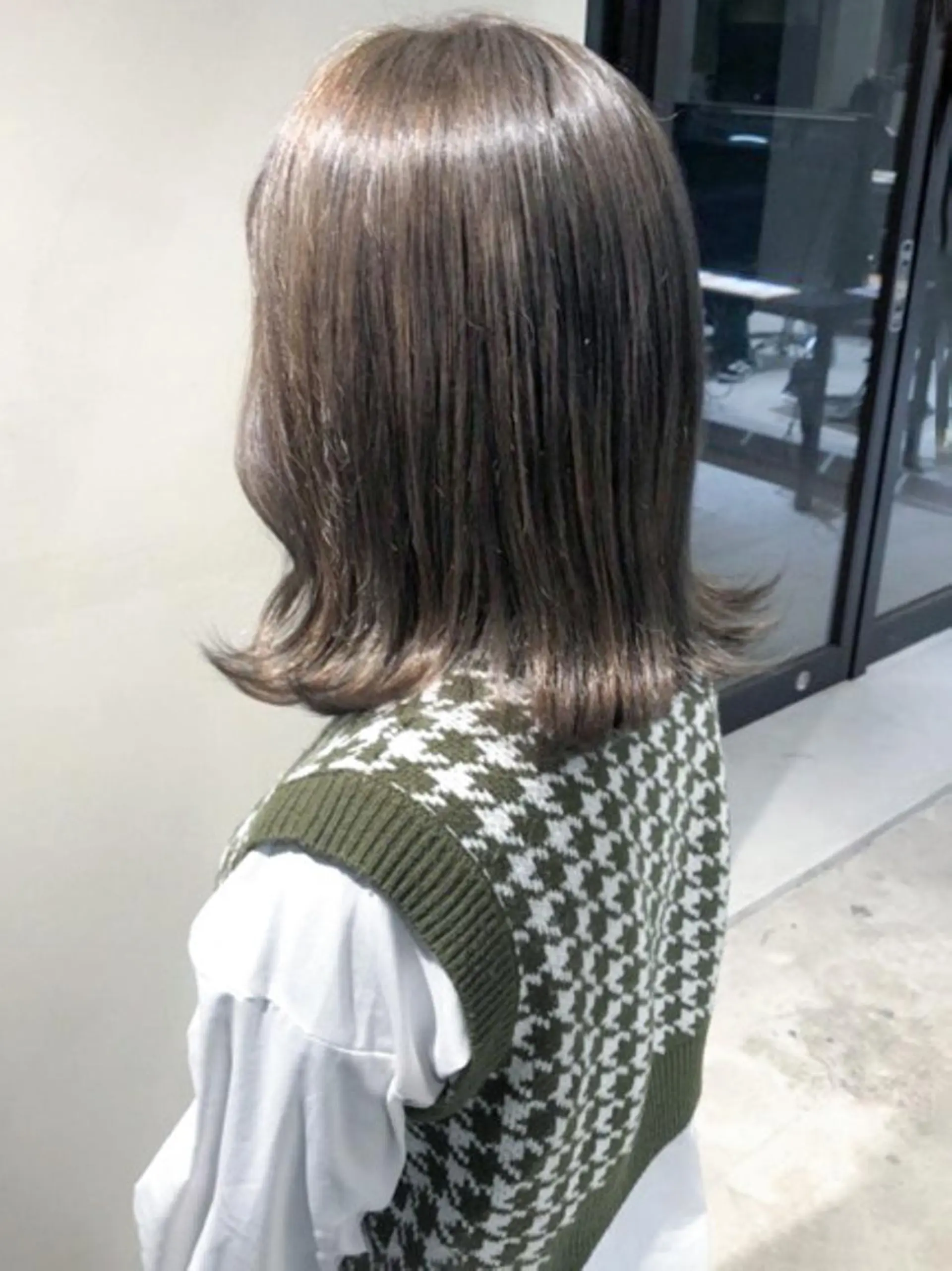 ミディアム カラー ベージュカラー ショコラベージュ グレージュ オリーブグレージュ オリーブグレー カット ヘアカラー トリートメント ITbyALBUM 松戸のヘアスタイル