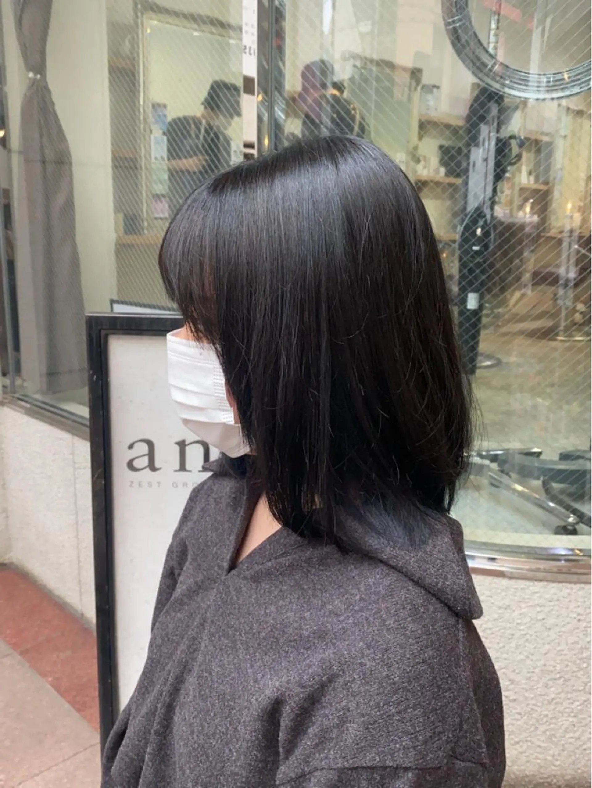 ミディアム カラー 黒髪 ブルーカラー ブルーブラック AMRITA所属・men'sｶｯﾄ ﾊﾟｰﾏ🫧ｼｵﾝのヘアスタイル