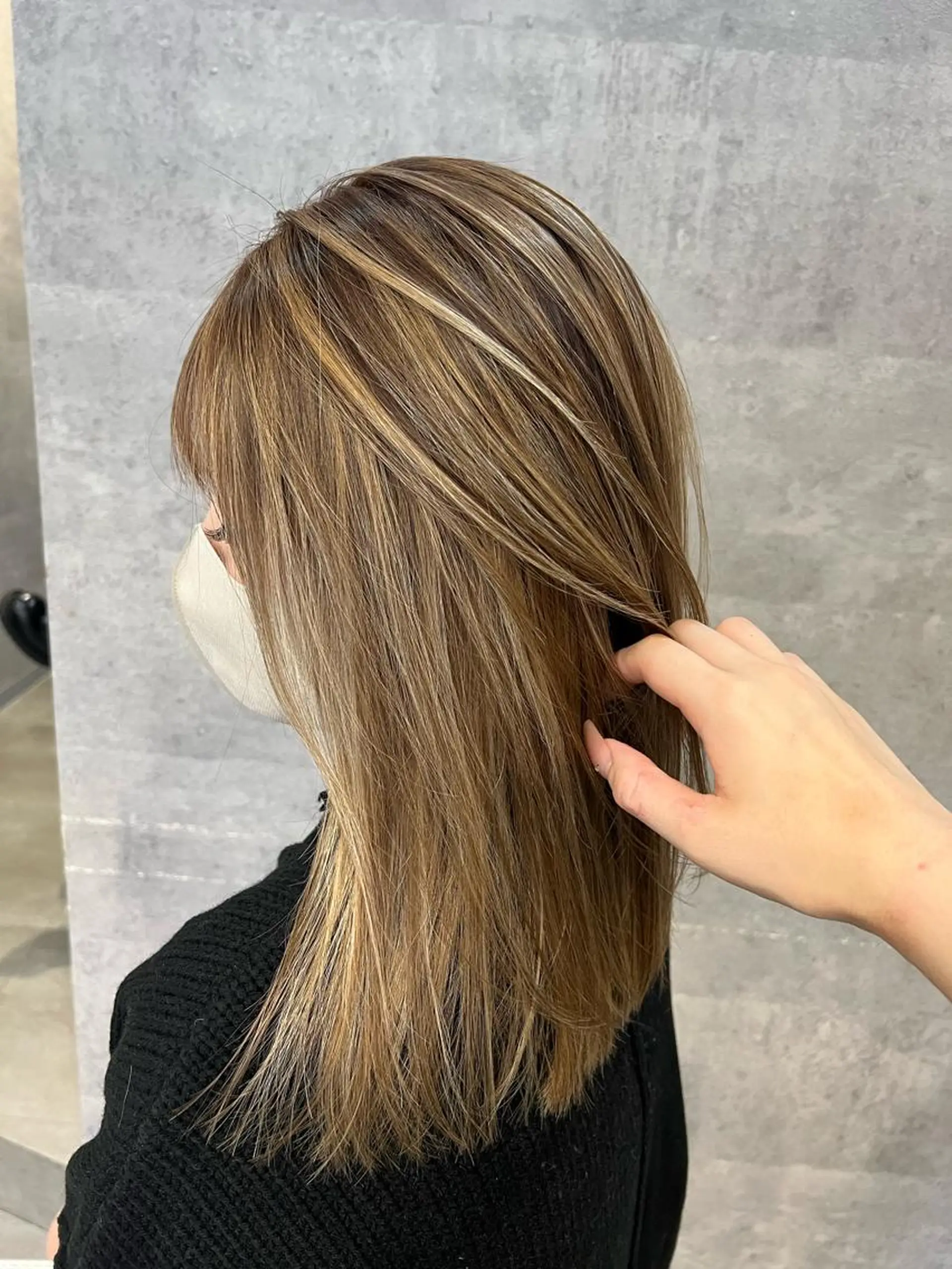 セミロング ハイライト 難波/ハイトーン 🦋AOI🦋のヘアスタイル