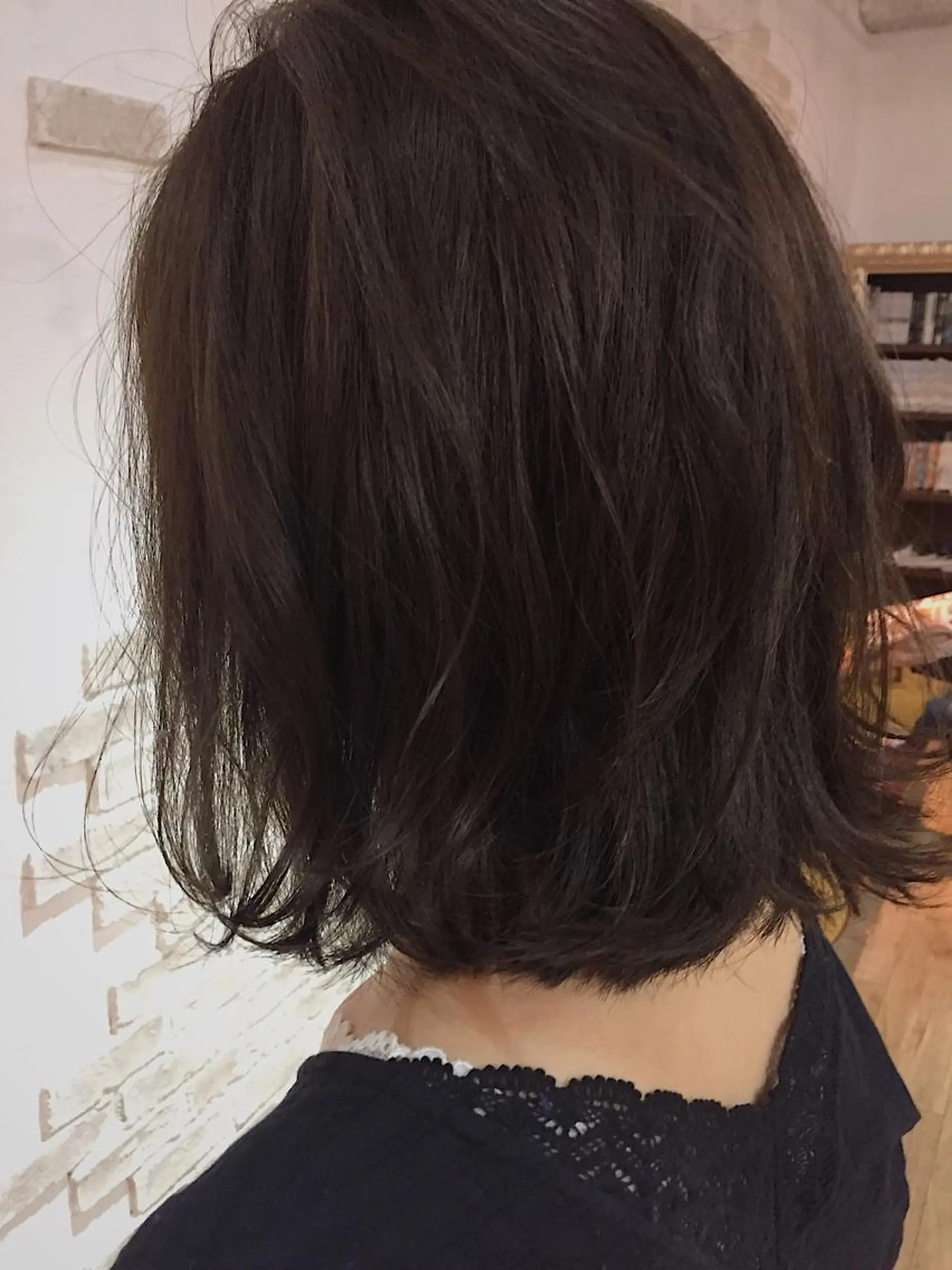 ショート カラー ヘアアレンジ ボブ 外ハネヘア ハットリ /北習志野のヘアスタイル