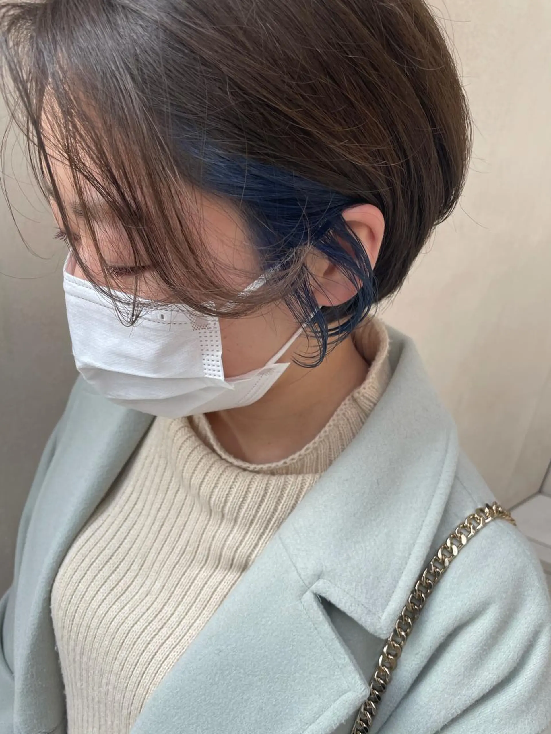 ショート ケアブリーチ/ エクステ/レイヤーのヘアスタイル