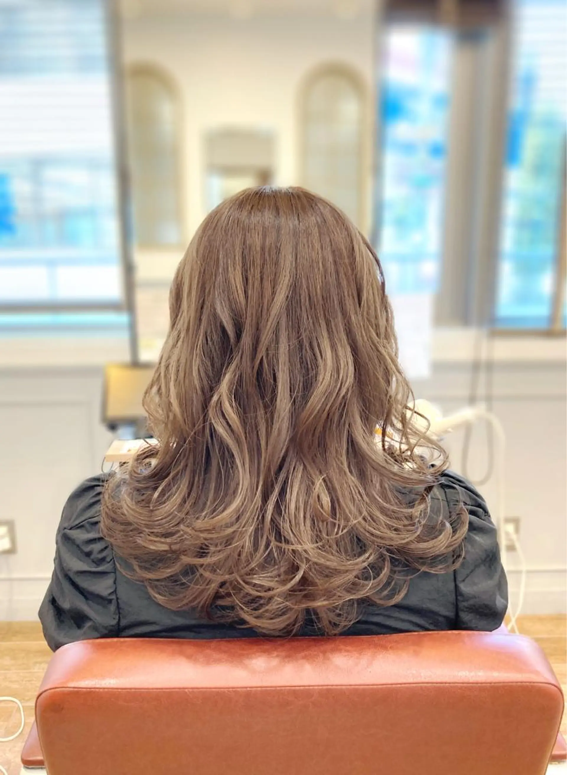 ロング カラー 菅原 綾のヘアスタイル