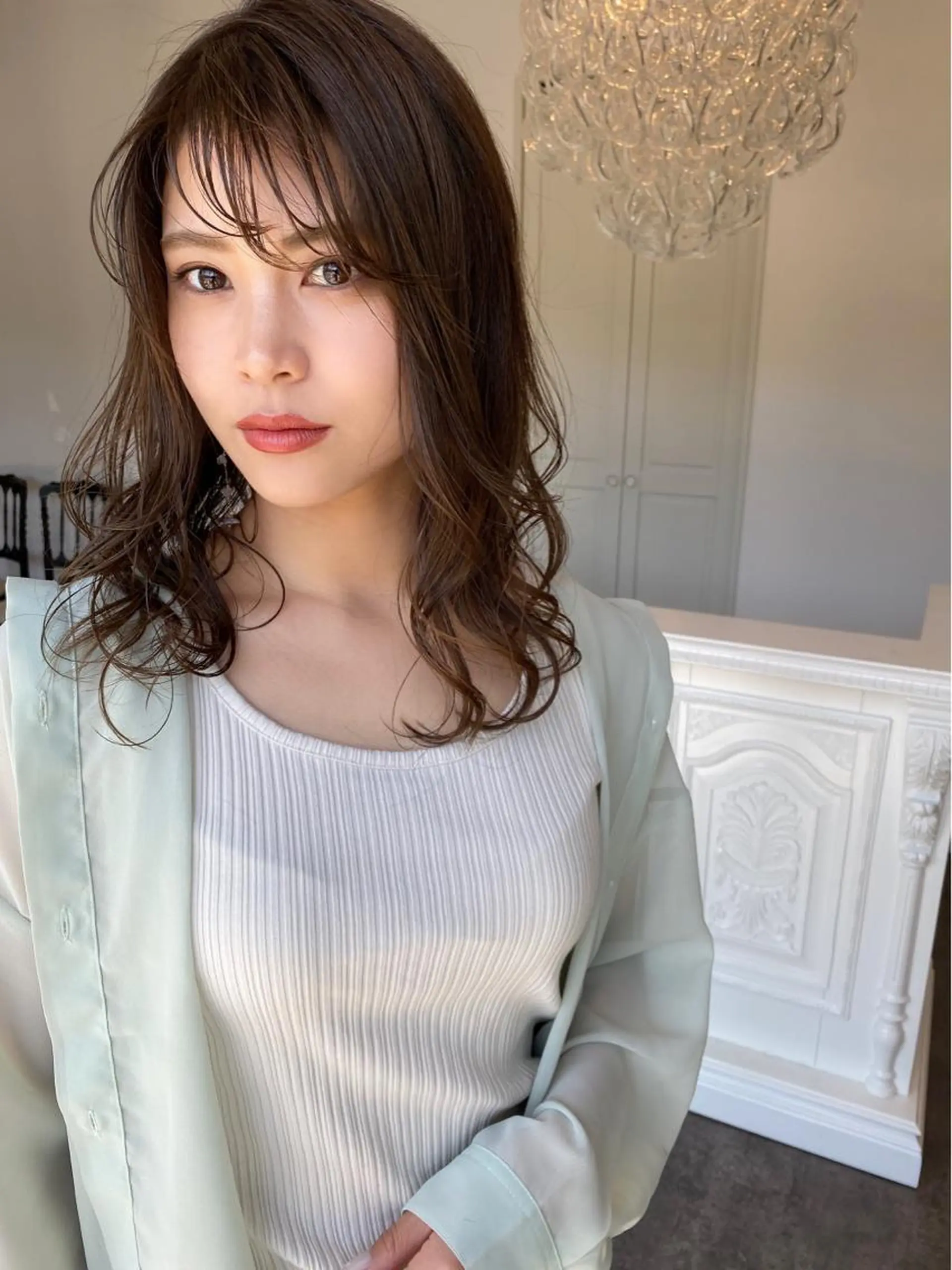 ミディアム カラー カット ヘアカラー トリートメント 成松 勇治のヘアスタイル