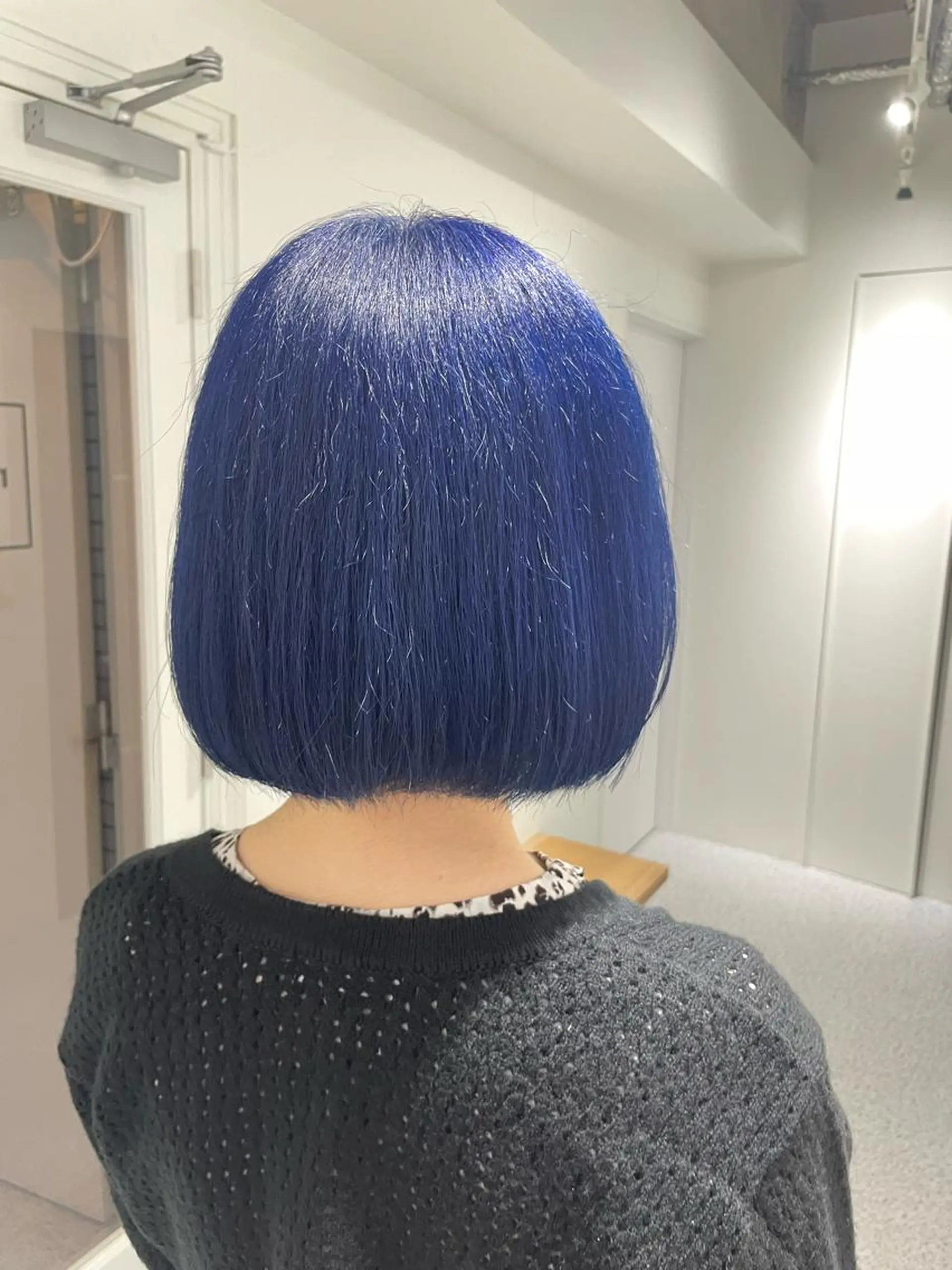 ミディアム カラー ブリーチ ブルーカラー GO TODAY SHARE SALON 原宿本店所属・ブリーチ/ハイトーン 艶カラー/ユリナのヘアスタイル