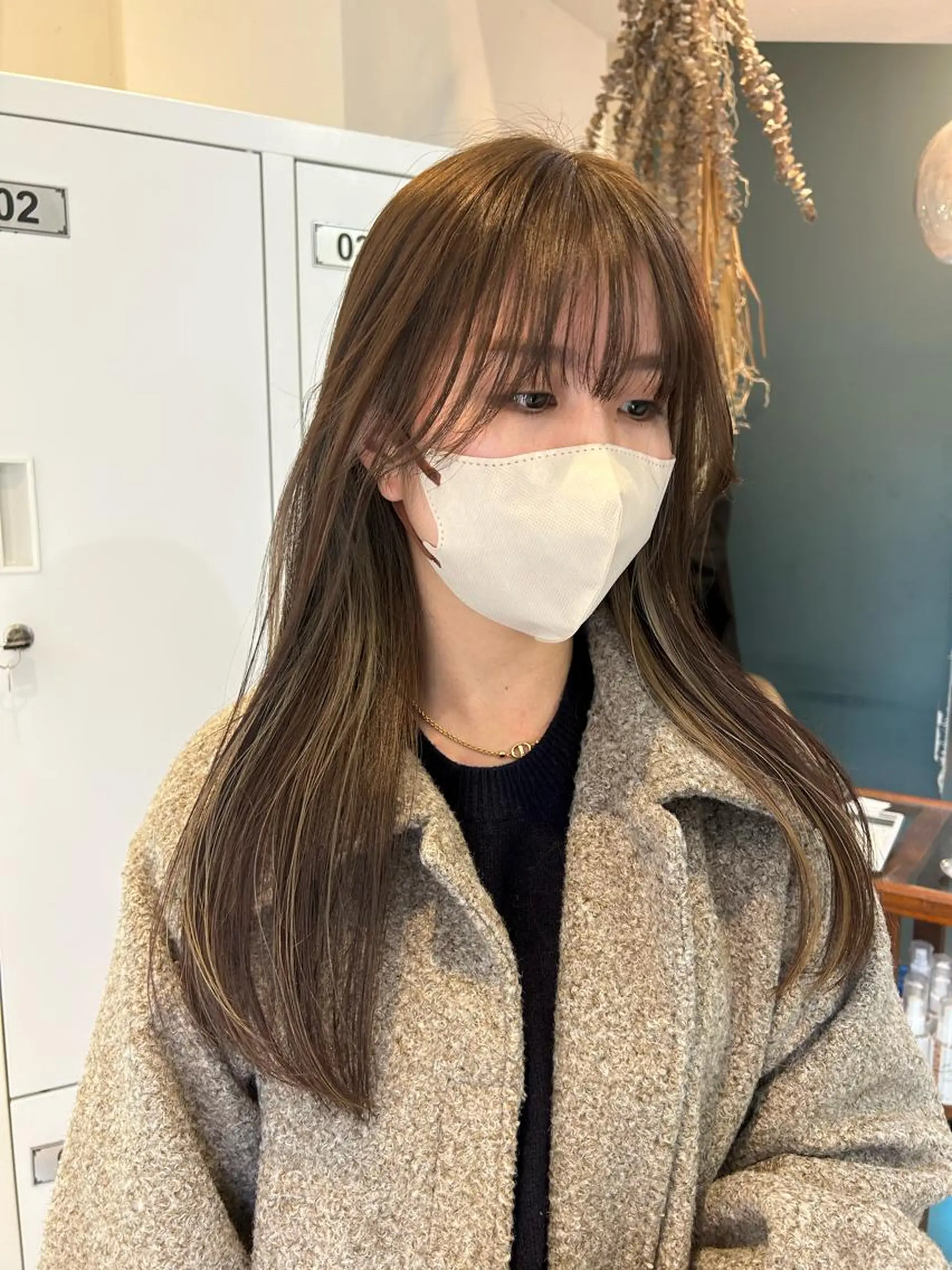 ロング カラー ベージュカラー イヤリングカラー ハイトーンカラー オレンジ オレンジベージュ カット ヘアカラー トリートメント なかむら ゆきのヘアスタイル