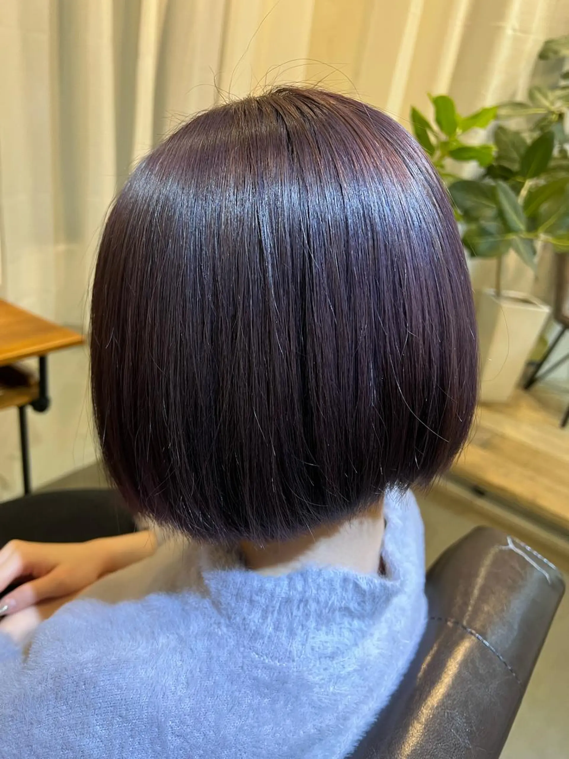 ショート カラー 中井 一葉のヘアスタイル