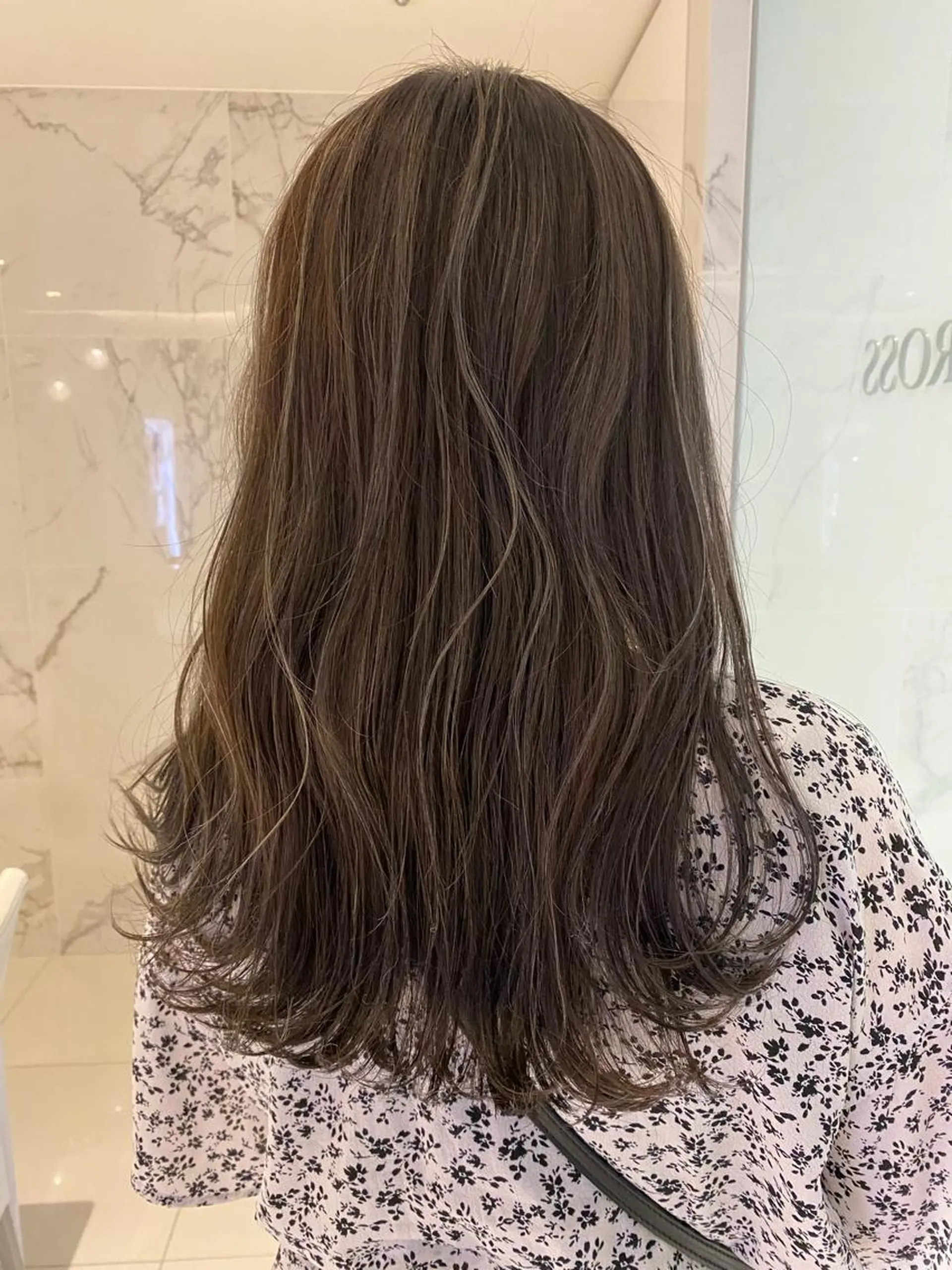 ロング カラー ハイライトカラー ハイライト private salon  sill所属・🫧ツヤ髪個室美容室 安食茉莉🫧のヘアスタイル