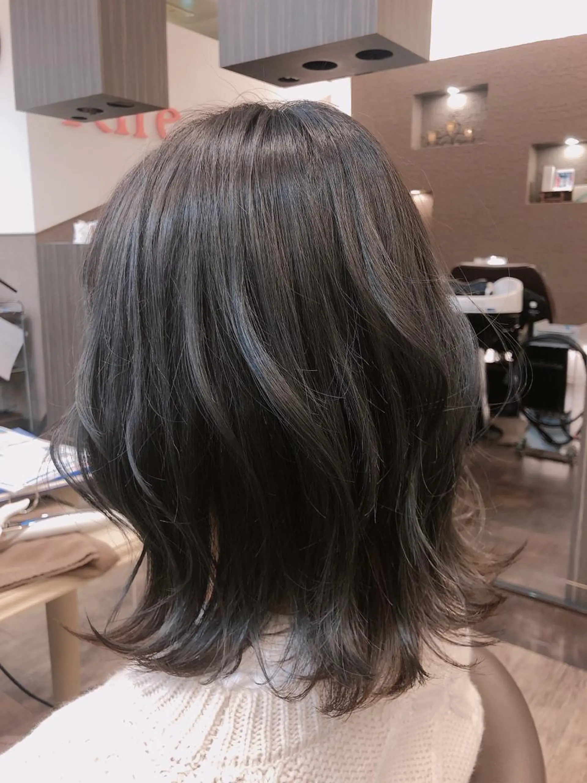 ミディアム カラー カット ヘアカラー トリートメント 西野 美空🍊のヘアスタイル