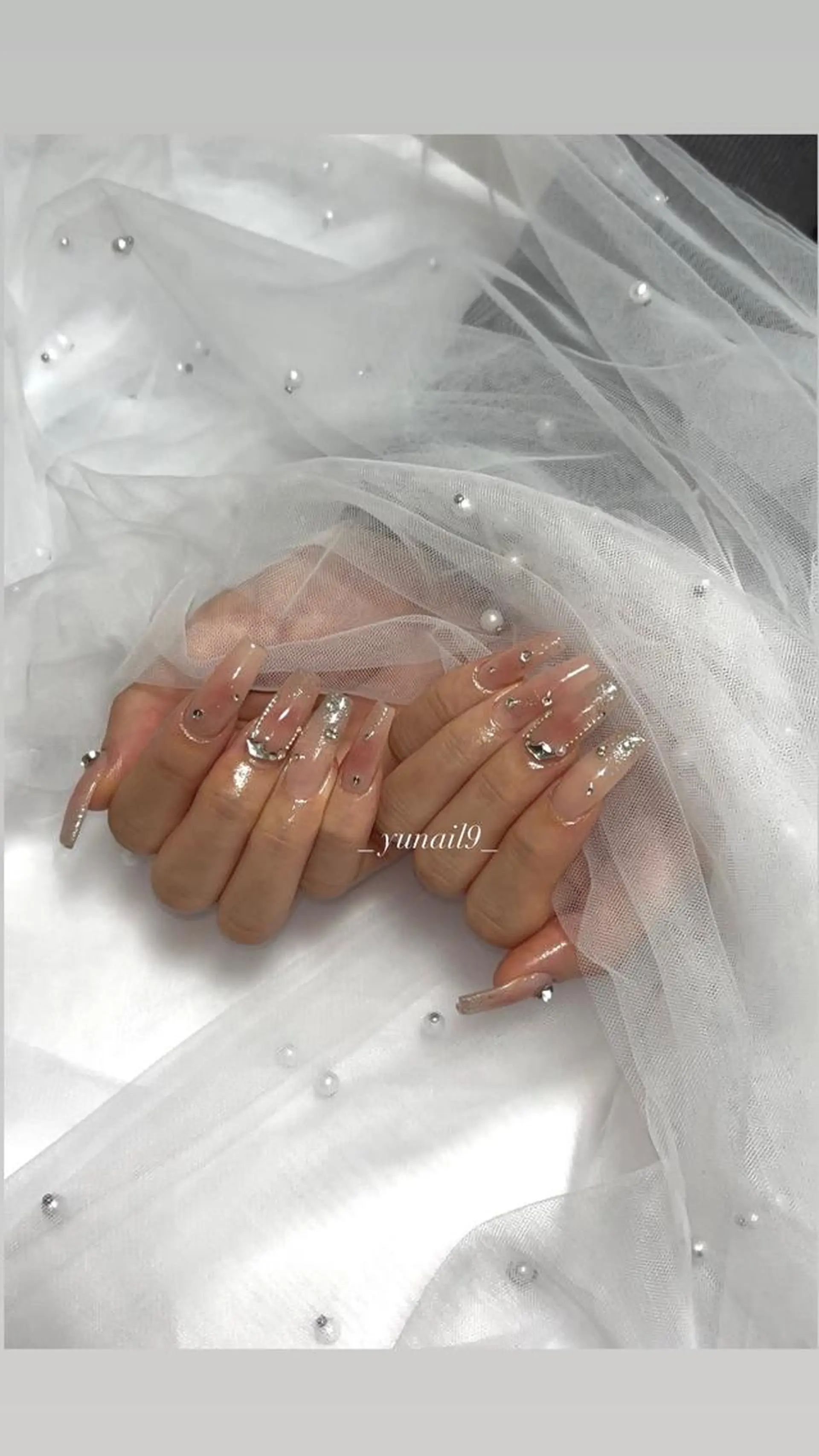 ネイル オーロラネイル ボルドー クリアネイル フラッシュネイル フットネイル メラク難波/長さだし パラジェルフィルインのネイルデザイン