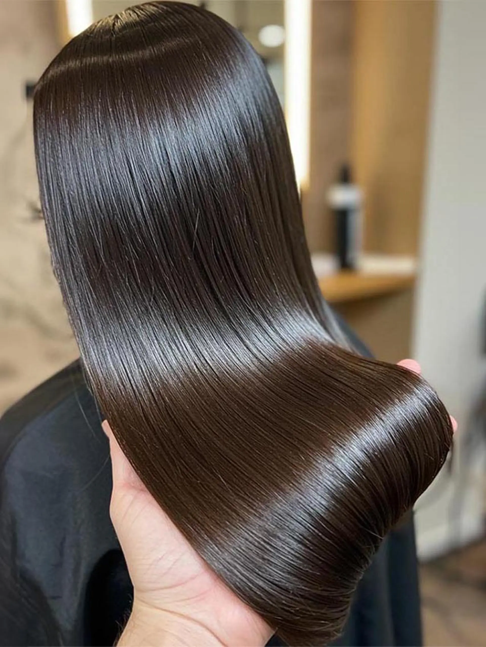 カラー バレイヤージュ ブリーチ ケアブリーチ ダブルカラー イヤリングカラー Helena みなつのヘアスタイル