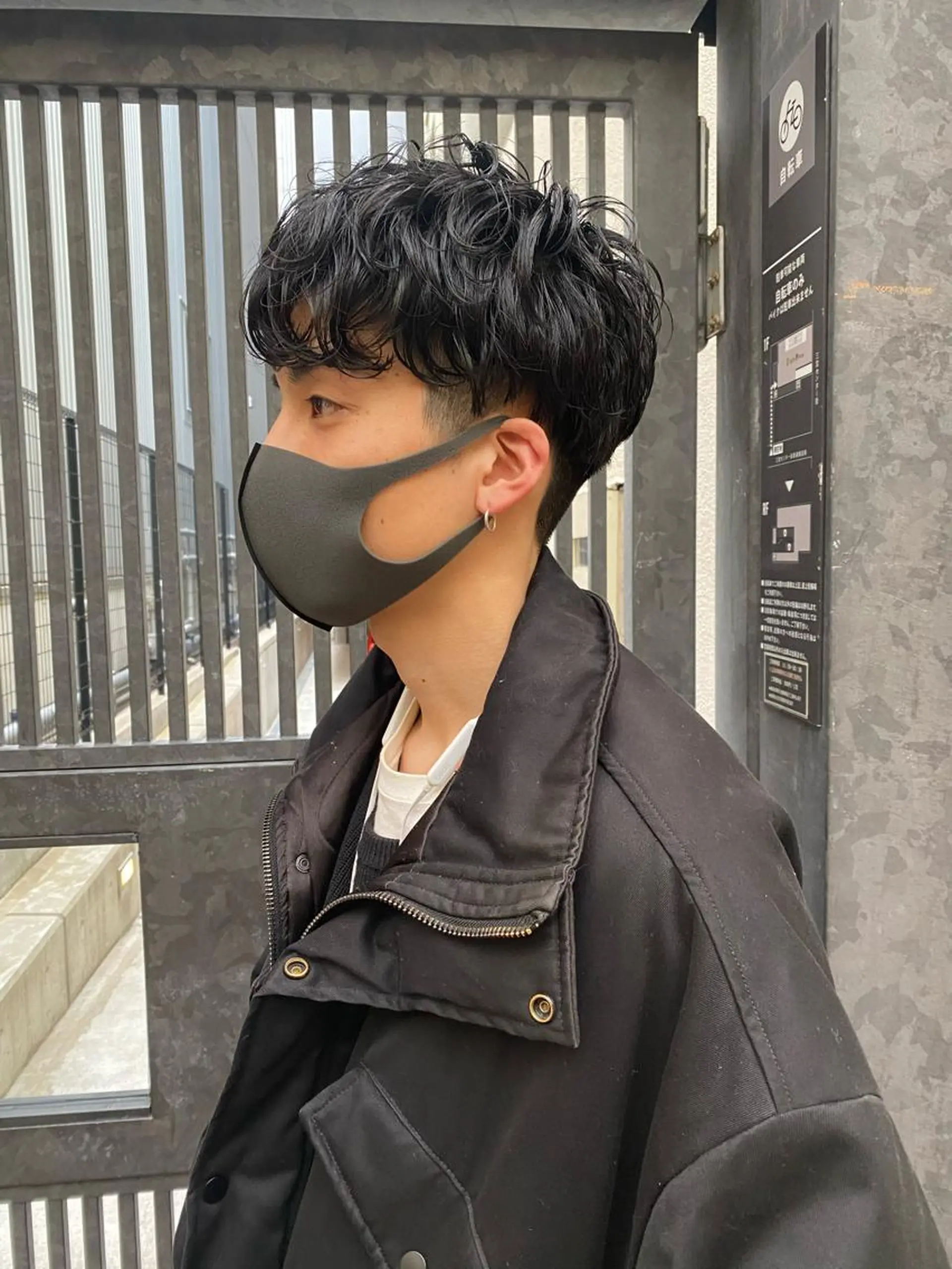 メンズ メンズパーマ ウルフカット／吉村 桃子のヘアスタイル