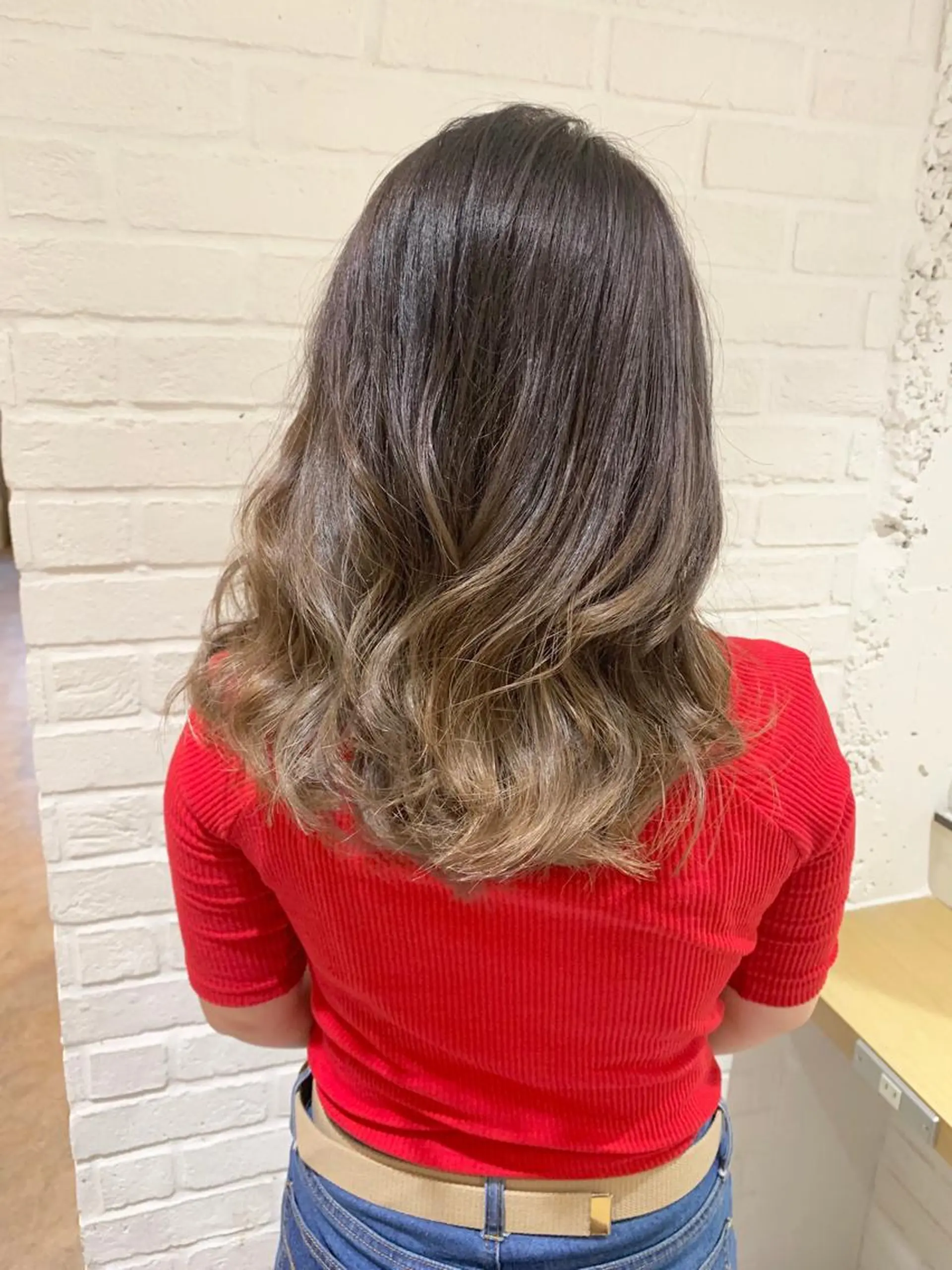 ミディアム カラー ブリーチ ヘアカラー 💈平島 拓也💈のヘアスタイル