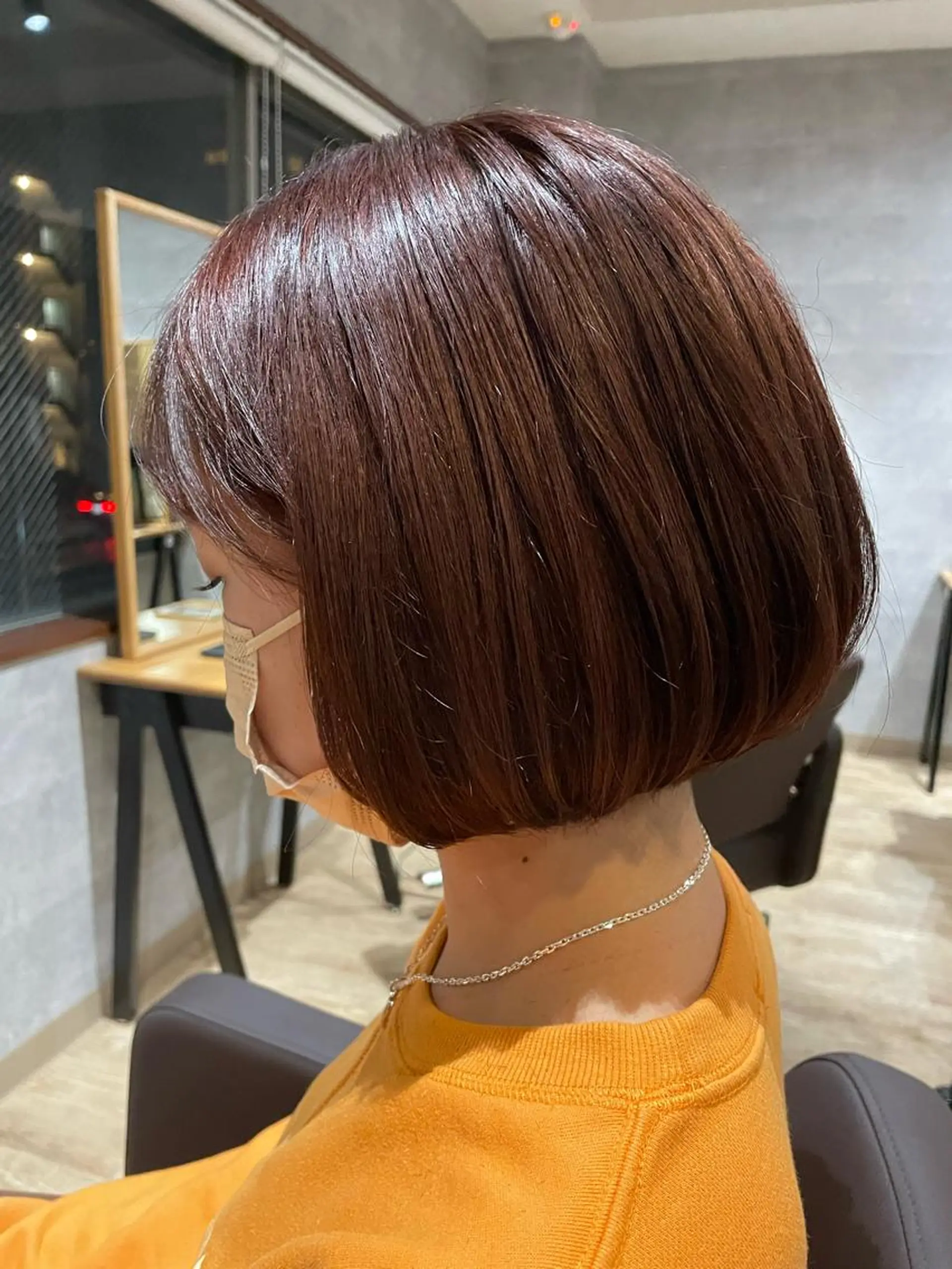 ミディアム カラー ブラウンカラー イルミナカラー ピンクカラー ピンクブラウン ボブ 月200名以上担当 六甲徒歩30秒のヘアスタイル