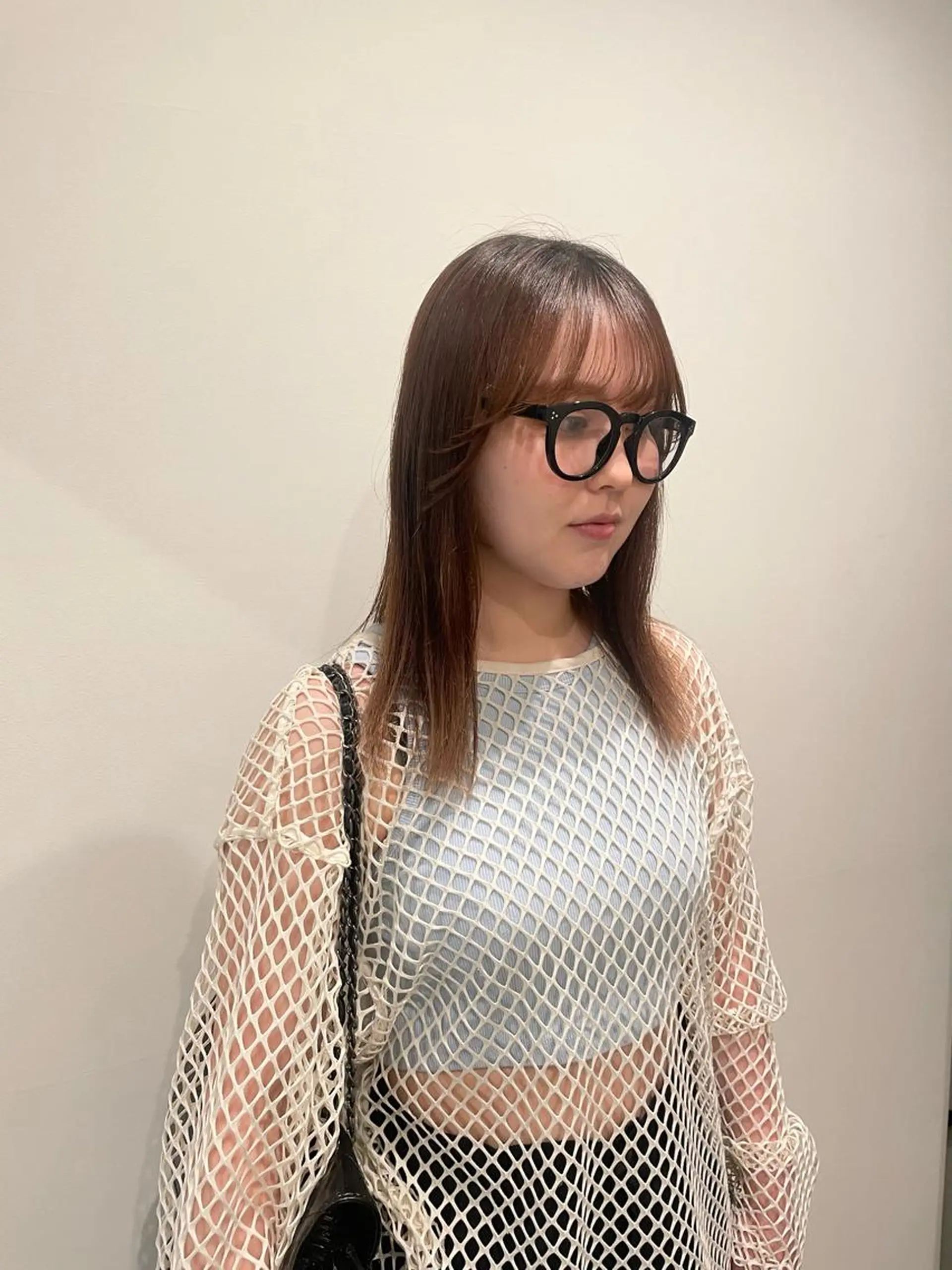 セミロング カラー ブリーチ 髪質改善 渋谷 留菜のヘアスタイル