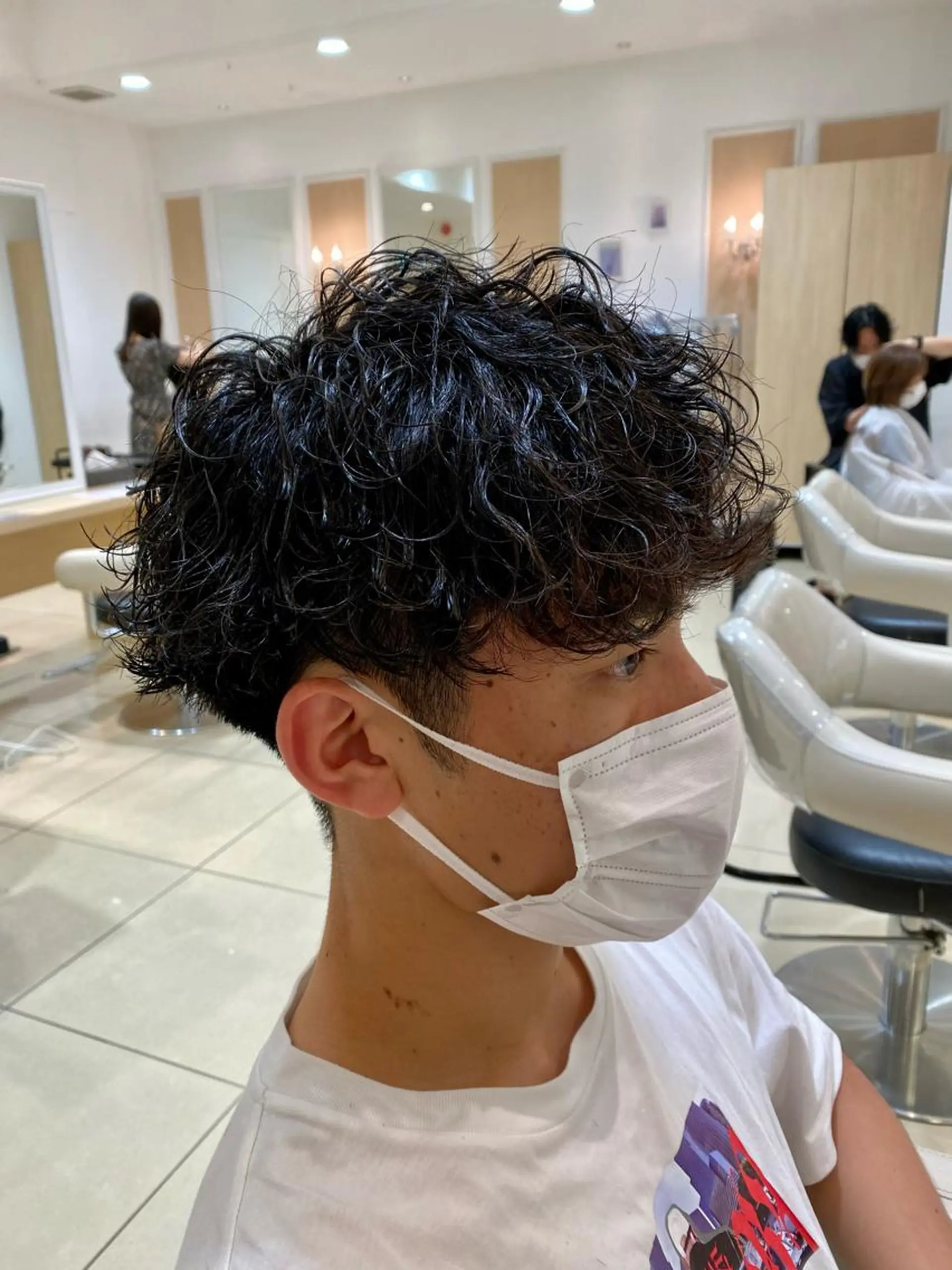 ショート パーマ メンズ カット パーマ メンズ特化型美容師 栗山勇人のヘアスタイル