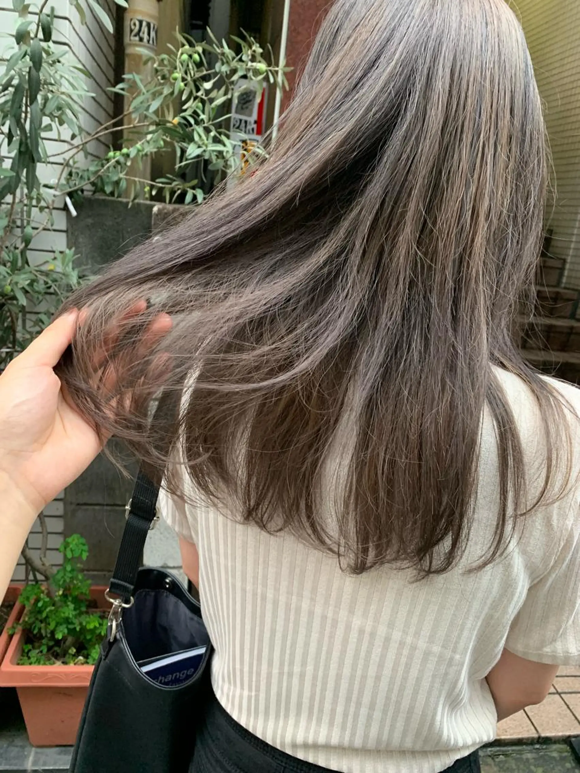 セミロング カラー ヘアアレンジ 🫧透明感カラー/ ボブ/小笠原汐海🪽のヘアスタイル