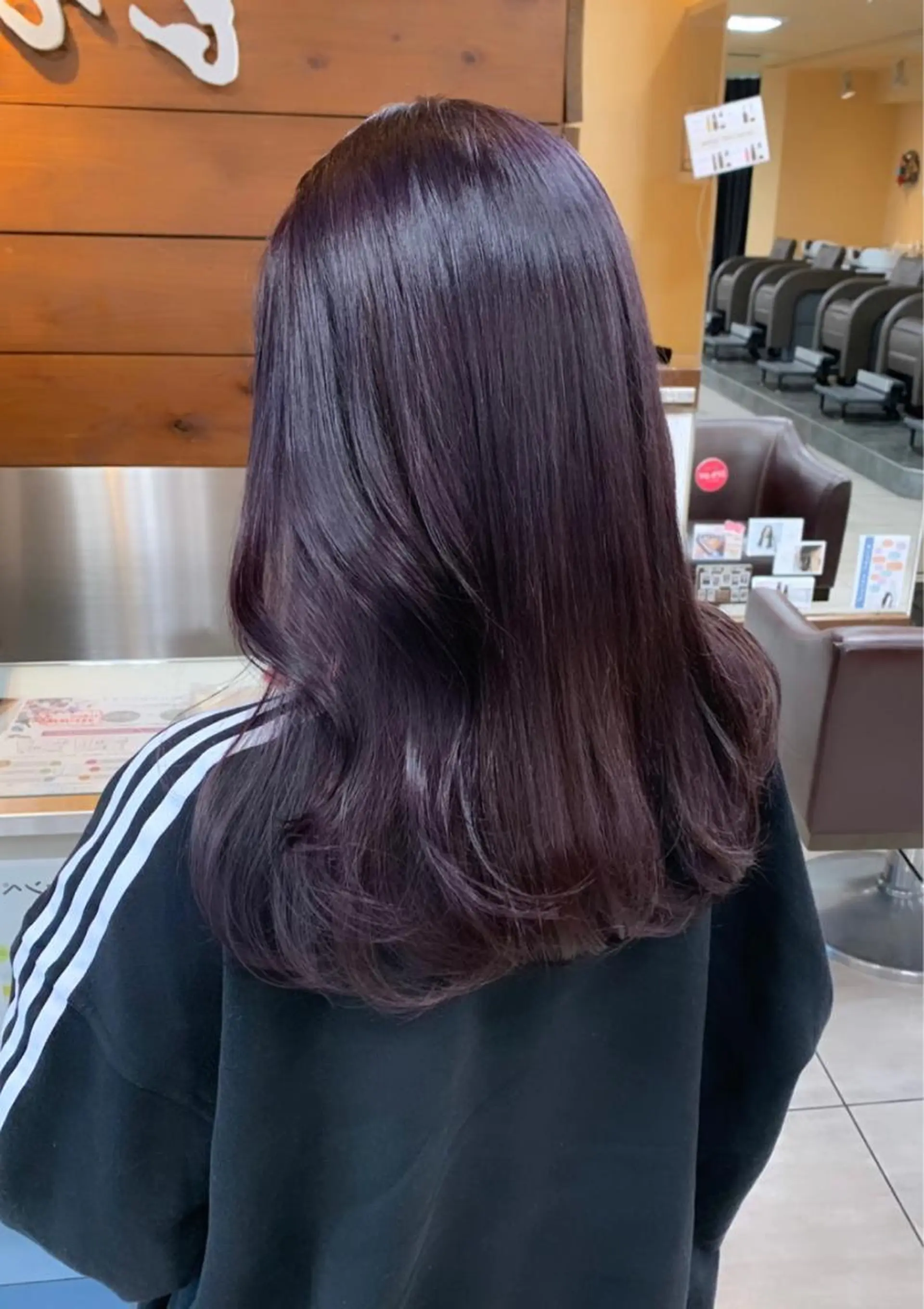 セミロング カット ヘアカラー 🫧艶髪カラー🫧 森本くるみのヘアスタイル