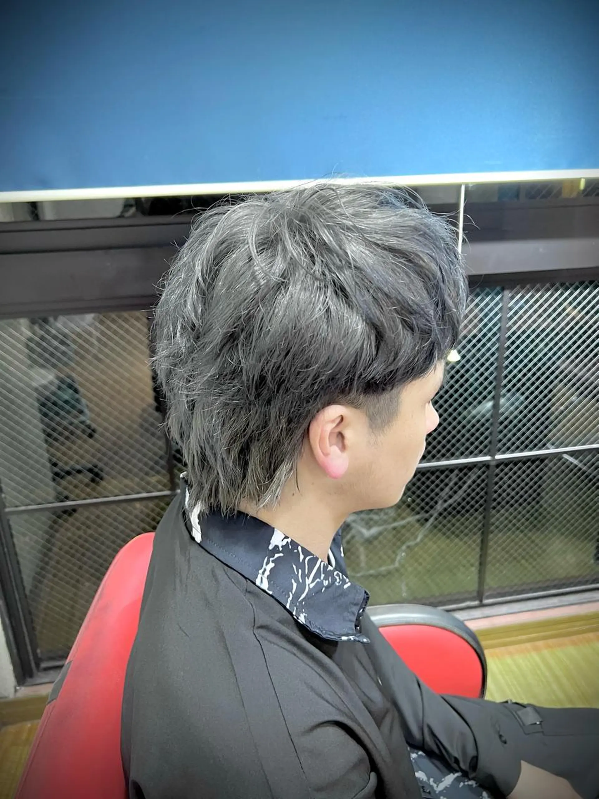 ショート カラー ヘアアレンジ ブリーチ シルバー パーマ トリートメント ハイトーン／パーマ 特化平田のヘアスタイル