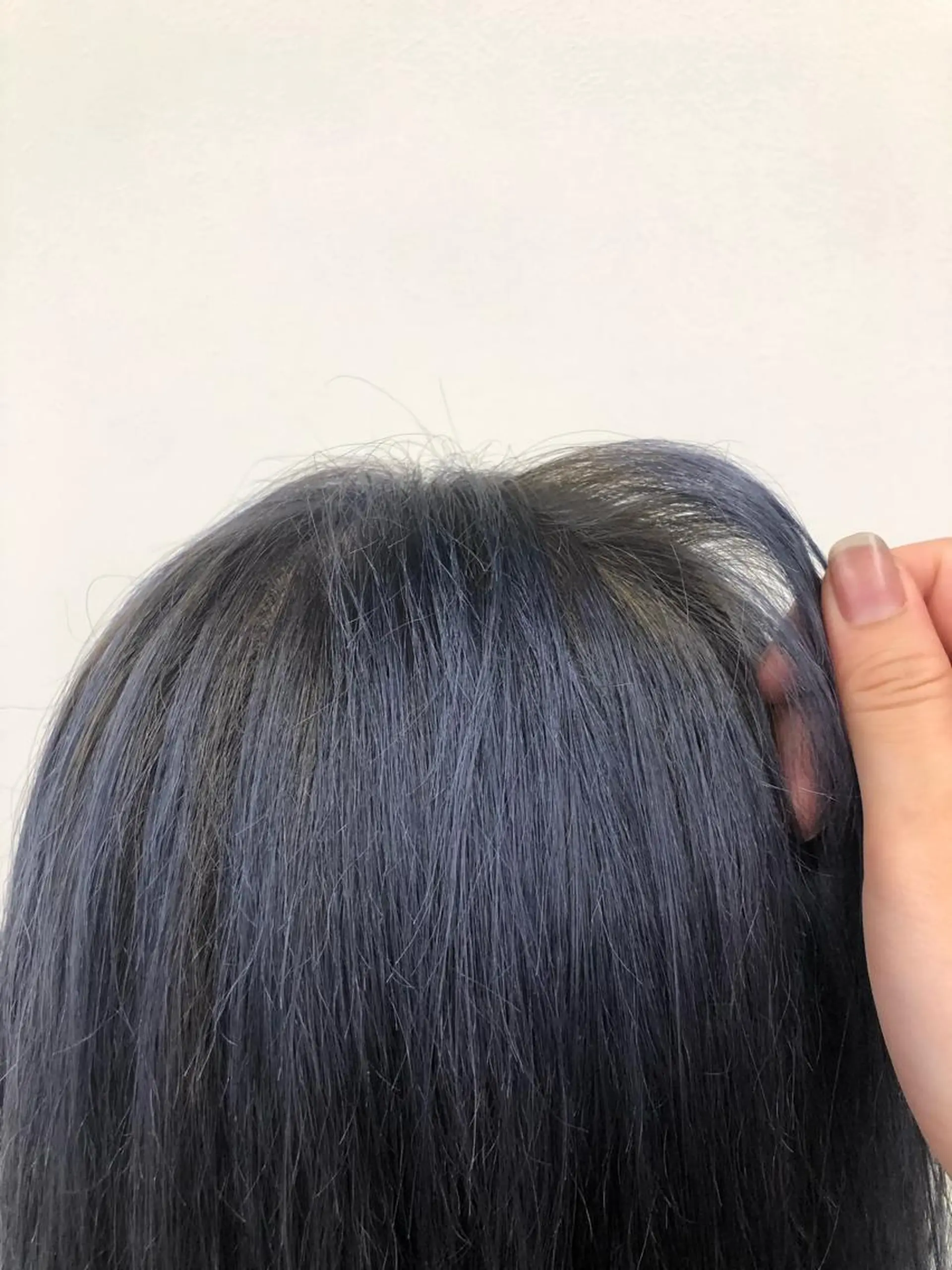 セミロング カラー ヘアアレンジ ブリーチ ブルーカラー 透明感/艶髪/💖 トレンドスタイル💖のヘアスタイル