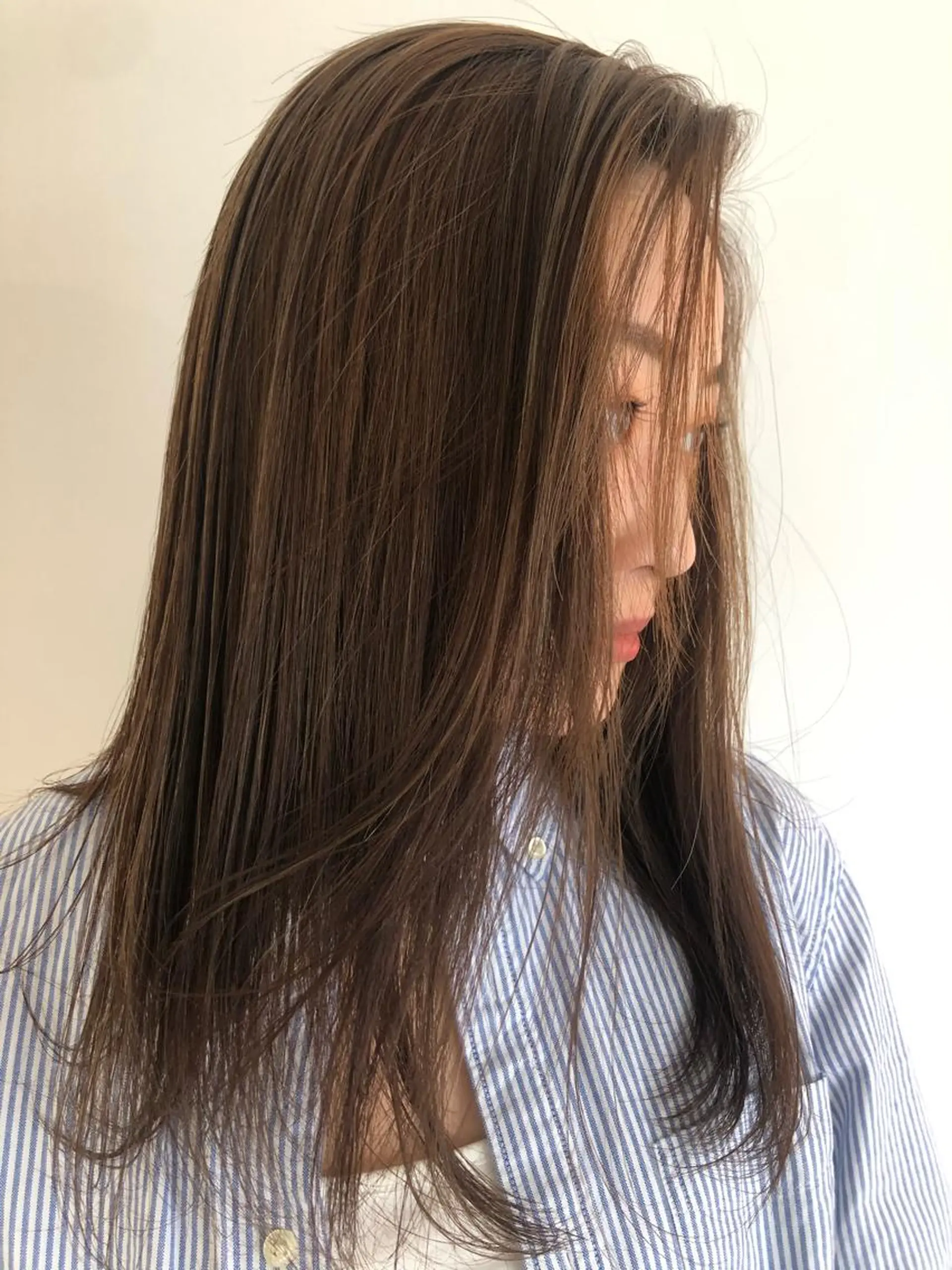 カラー ブリーチカラー🎀 韓国風/寺門美優のヘアスタイル