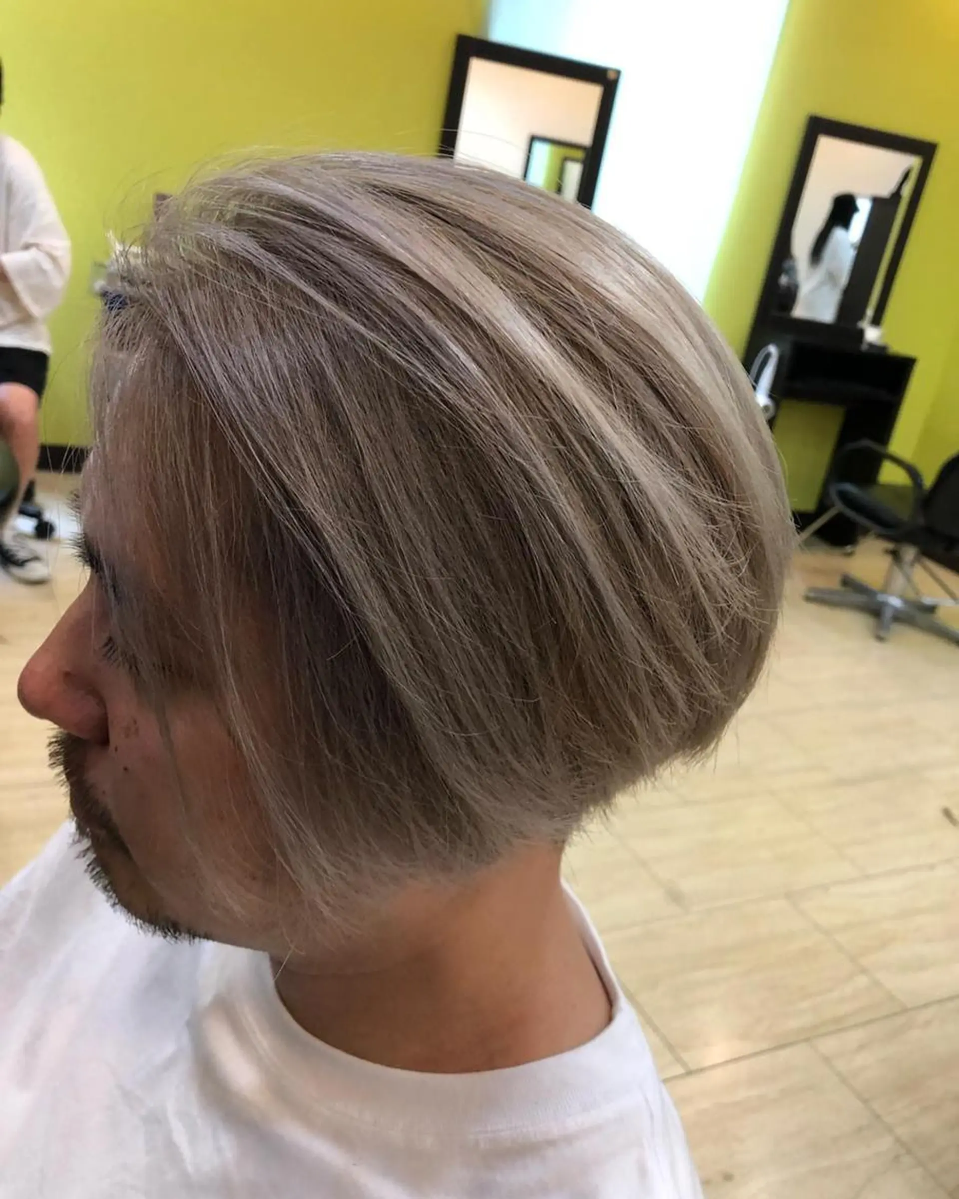 ショート カラー パーマ ヘアアレンジ メンズ メンズバレイヤージュ メンズブリーチ メンズハイライト メンズハイトーン メンズインナーカラー yasu ヤスのヘアスタイル