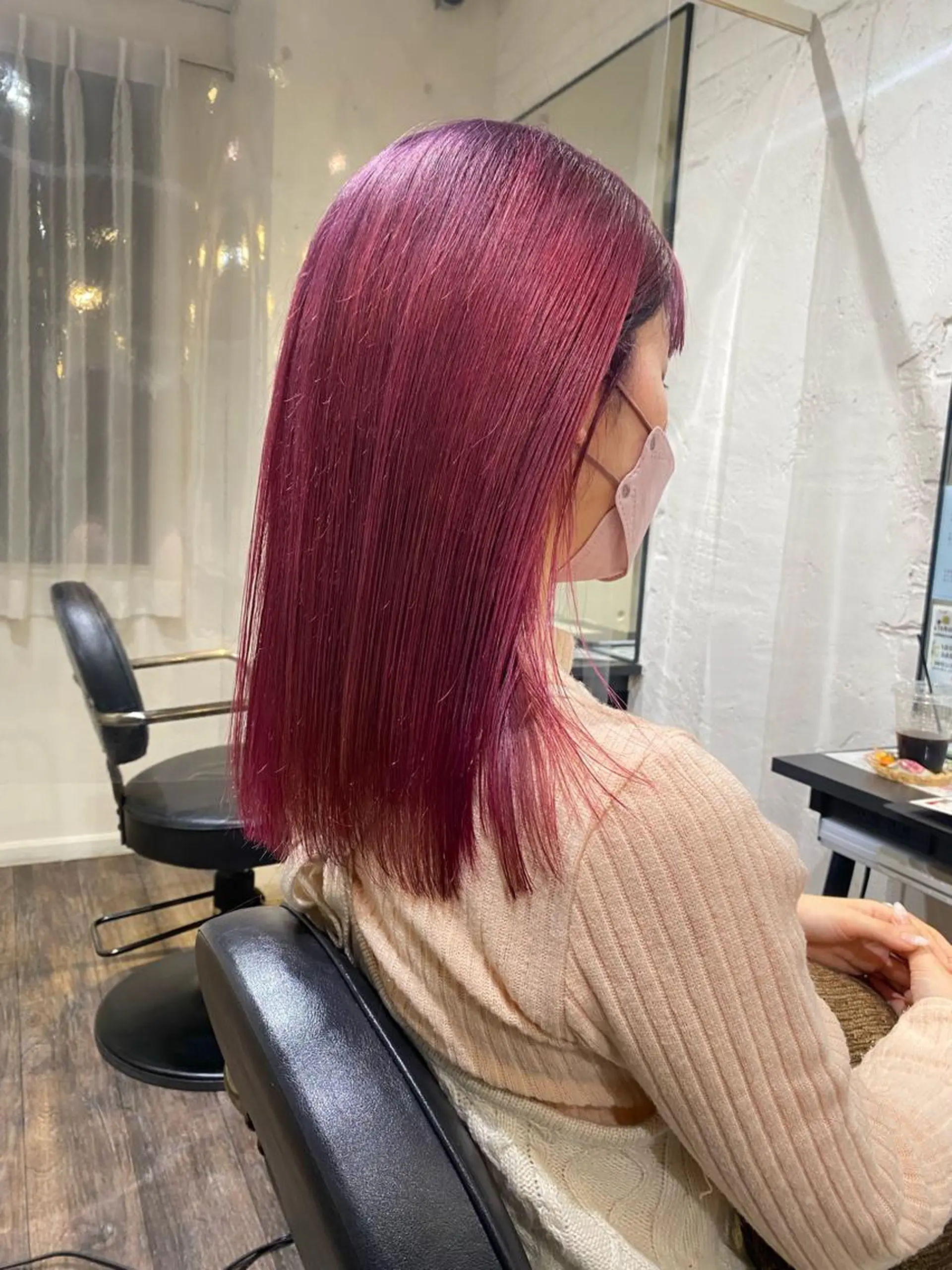 ミディアム カラー カット ヘアカラー トリートメント 梅田ハイトーン チダ ヒナノのヘアスタイル