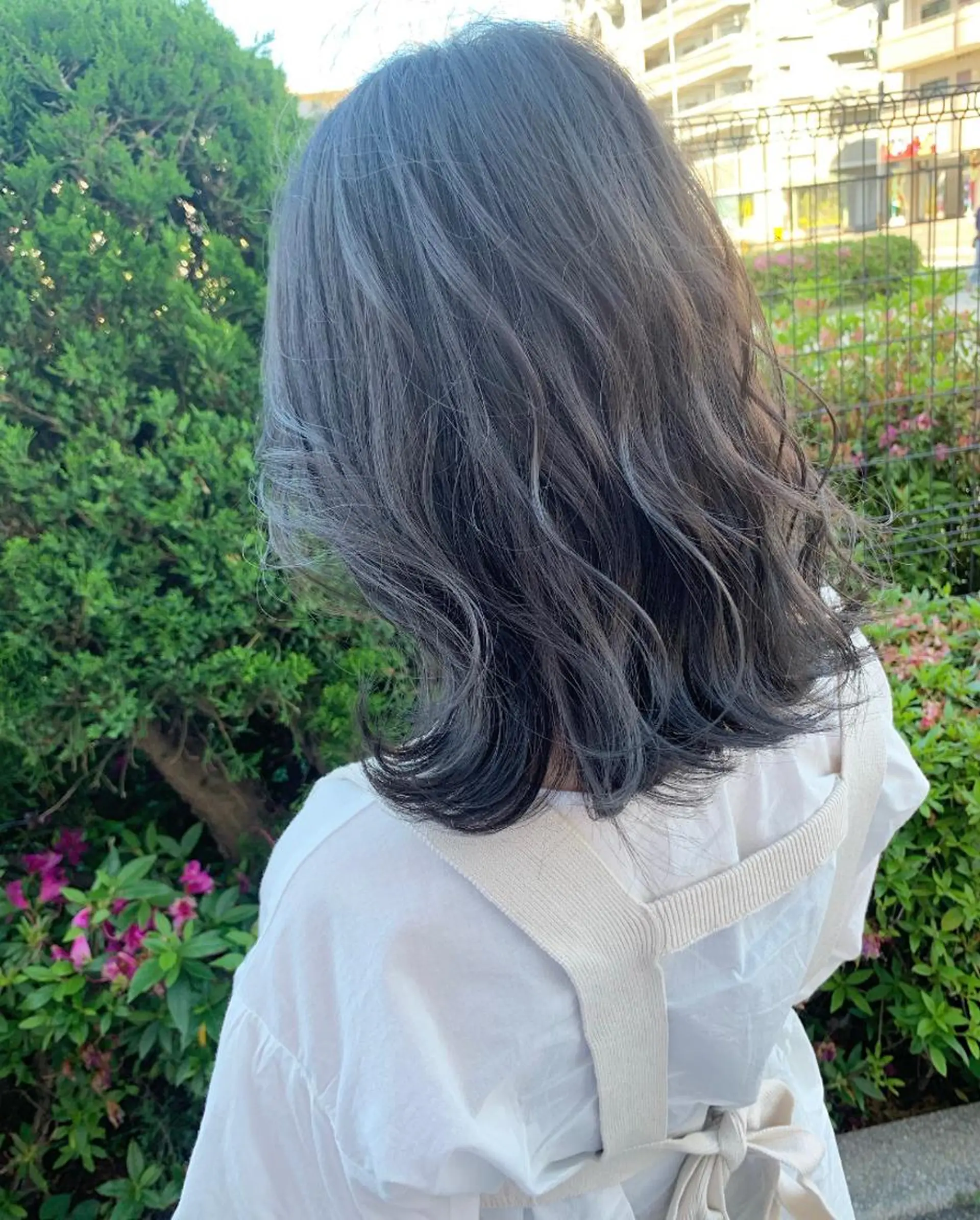 ミディアム カラー ダークグレー storiiz所属・本田大輝top designerのヘアスタイル