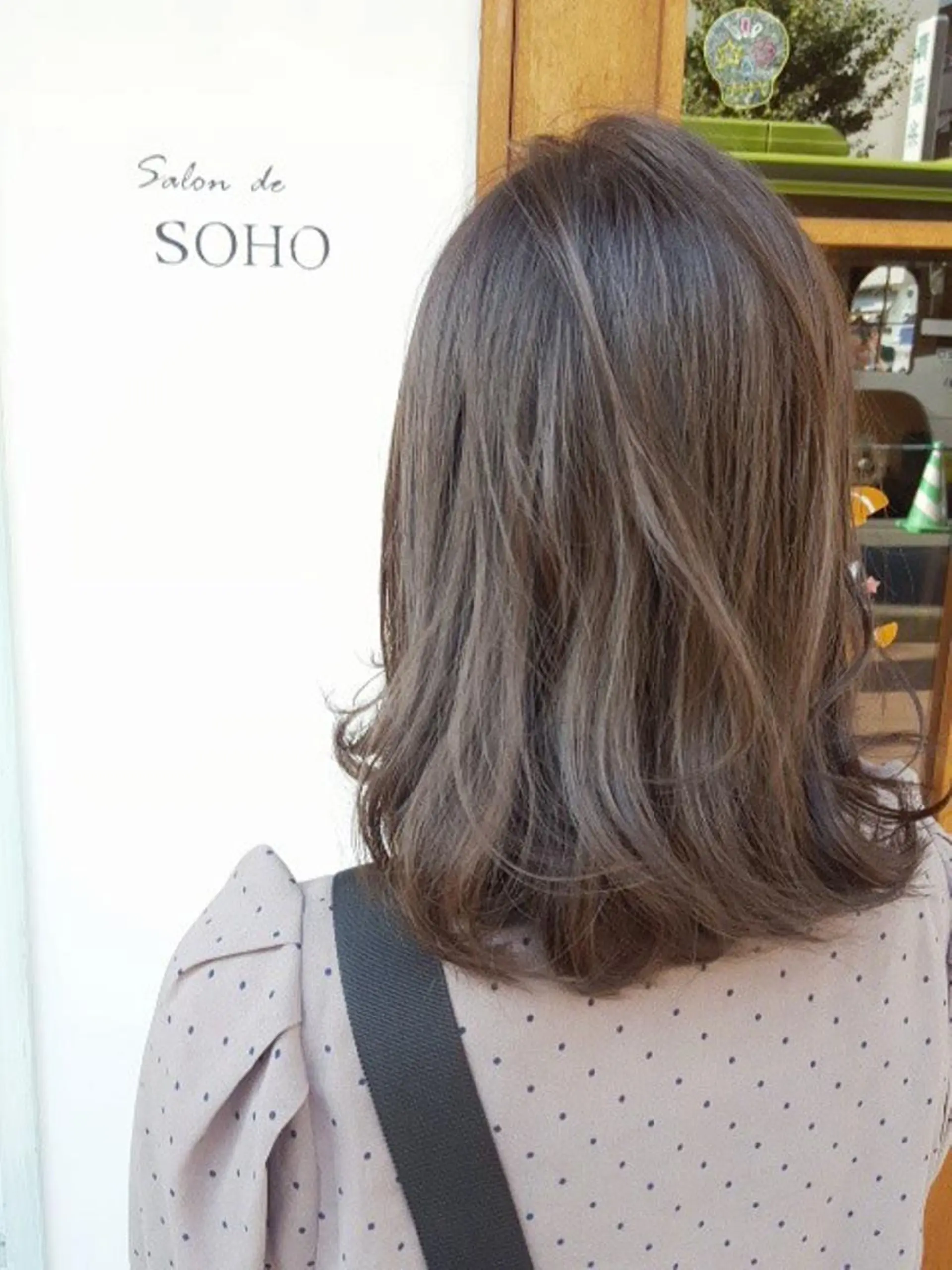 ミディアム カラー ベージュカラー 尾野 恭平のヘアスタイル