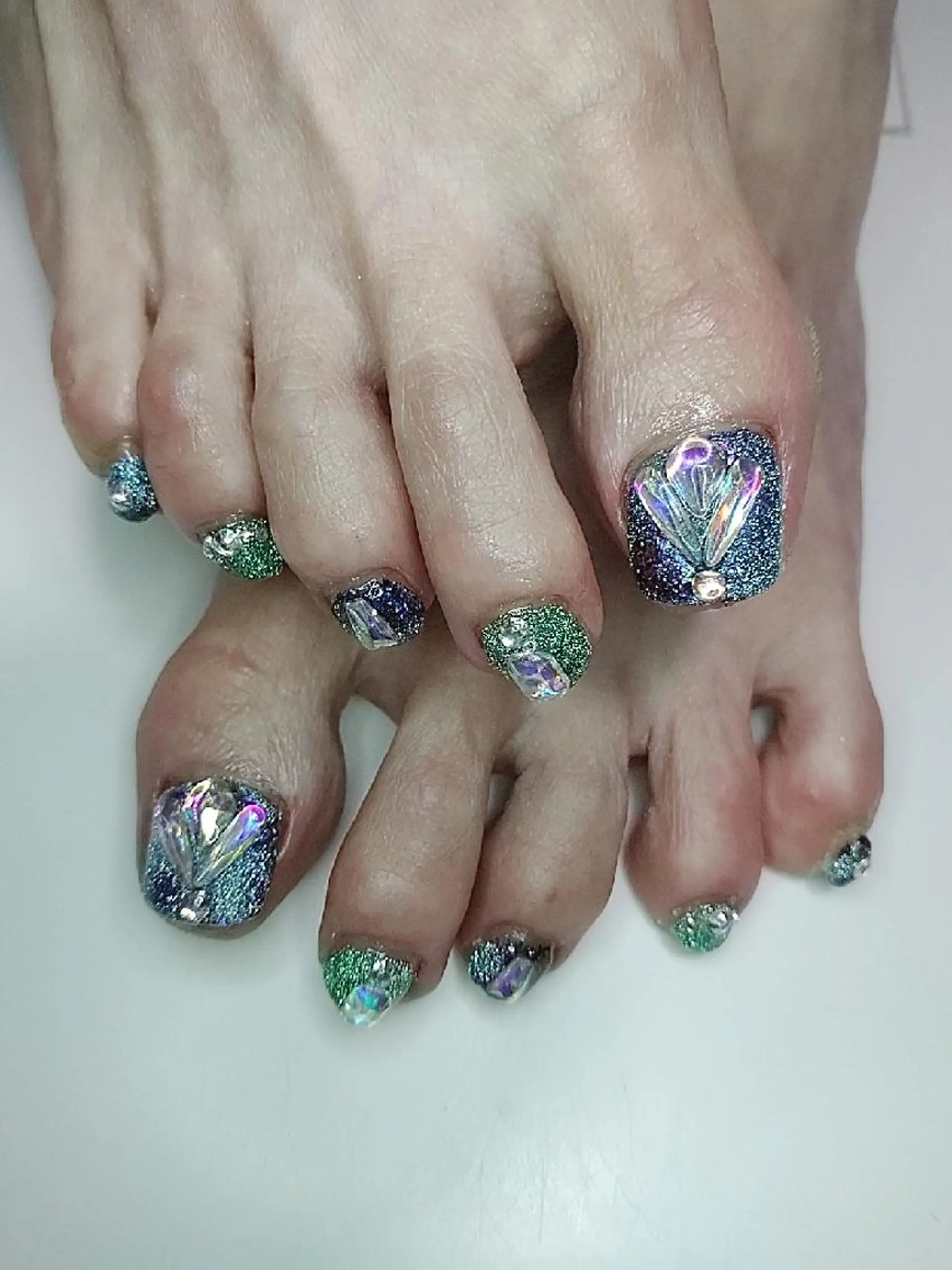 ネイル フラッシュネイル エステとネイル ローズコンフォートのネイルデザイン