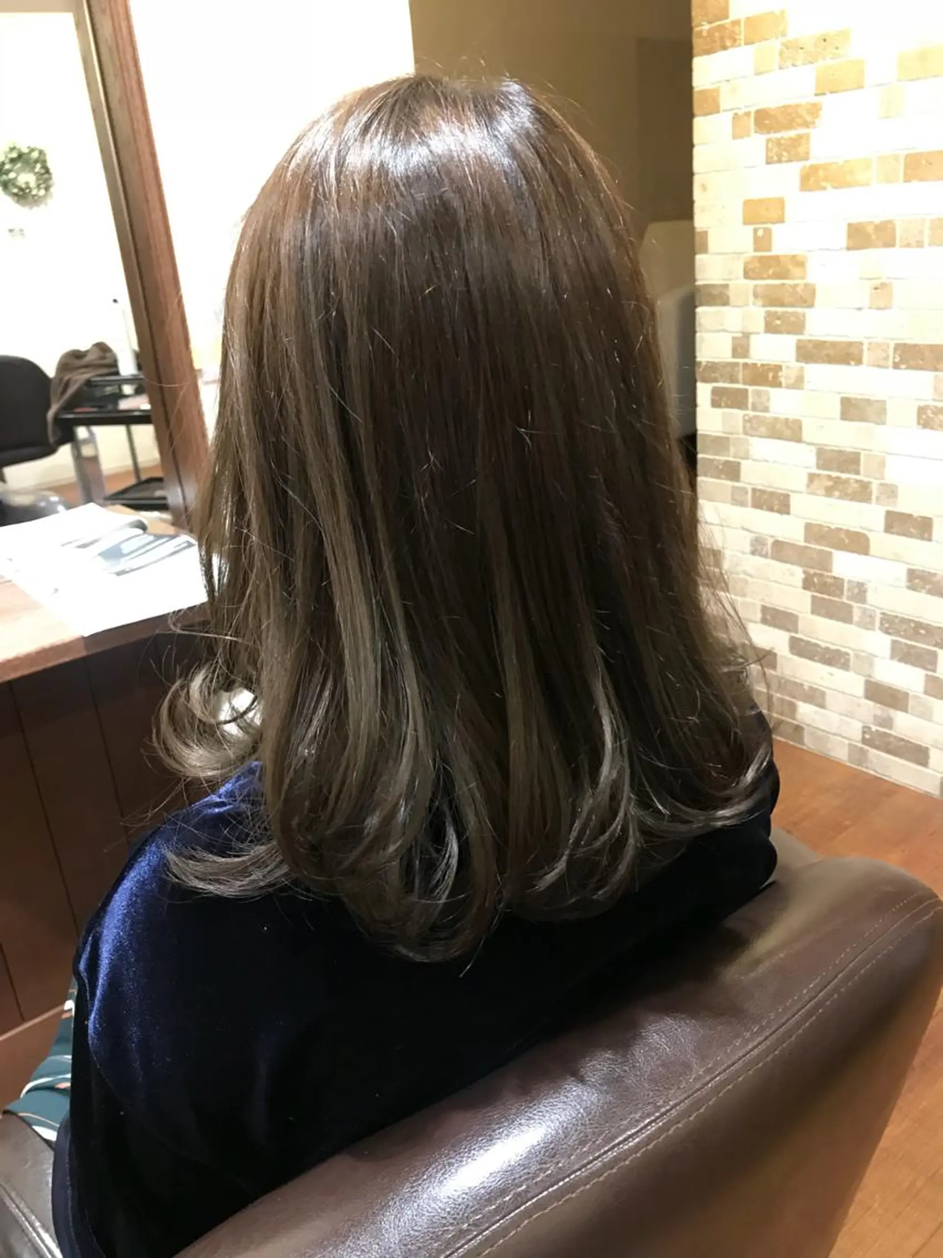 カラー ハイライトカラー 勝沼 佑季のヘアスタイル