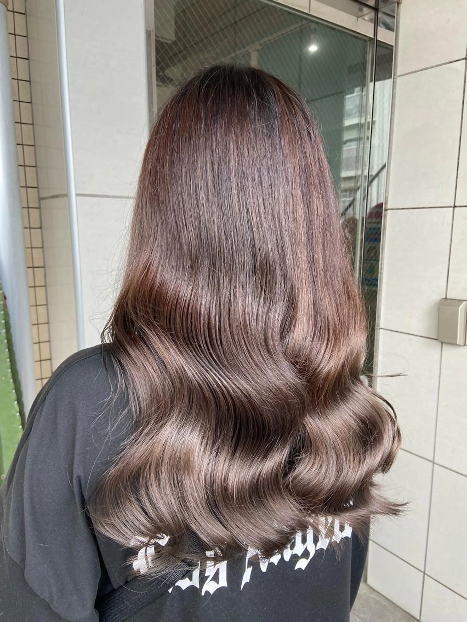 ロング カラー ヘアカラー トリートメント 🧸プルエクステ❤︎ ネイルKAO🧸のヘアスタイル