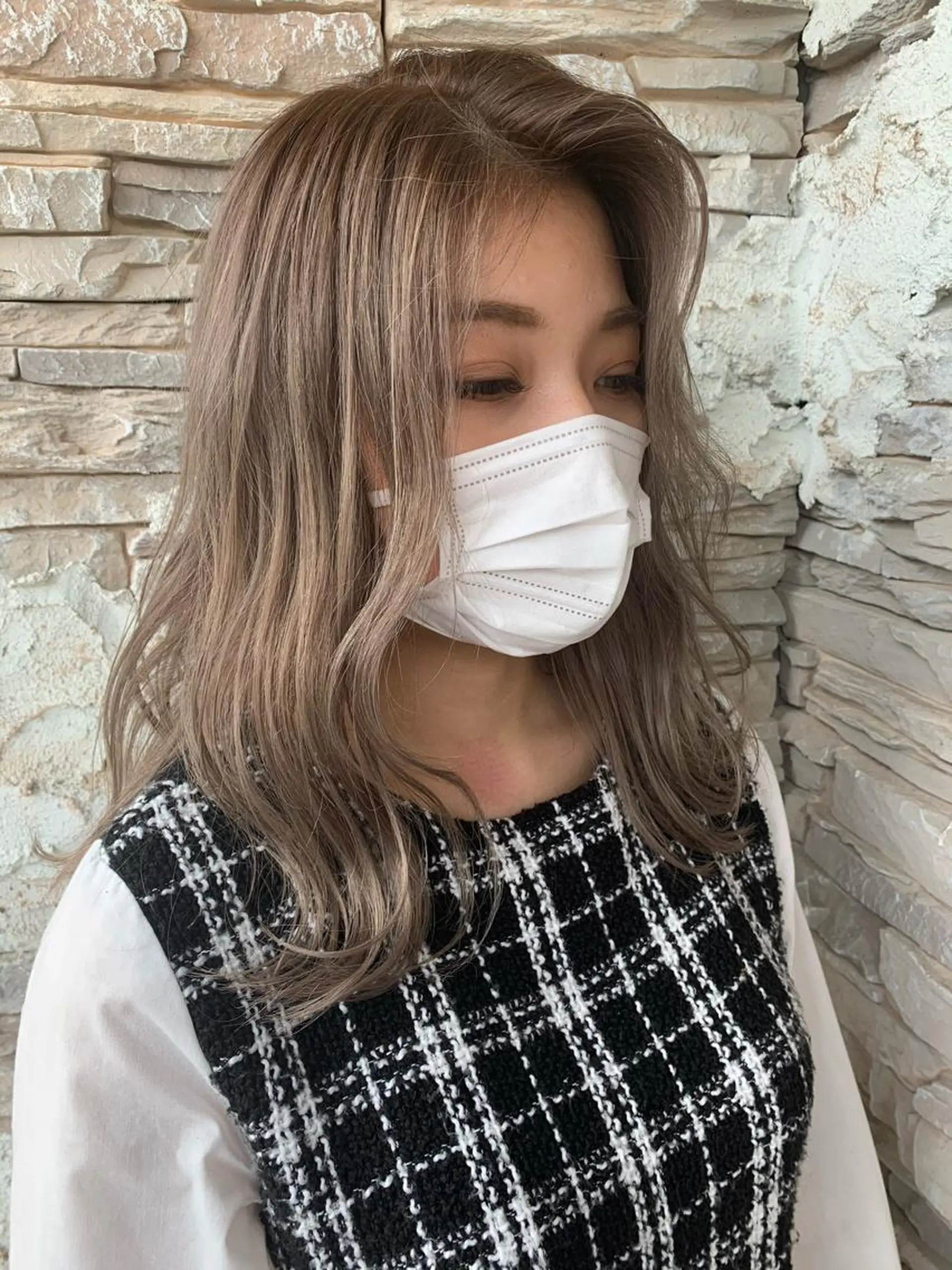 セミロング カラー ベージュカラー ミルクティーベージュ 💫レイヤーカット✨ 透明感カラー工藤雄大のヘアスタイル