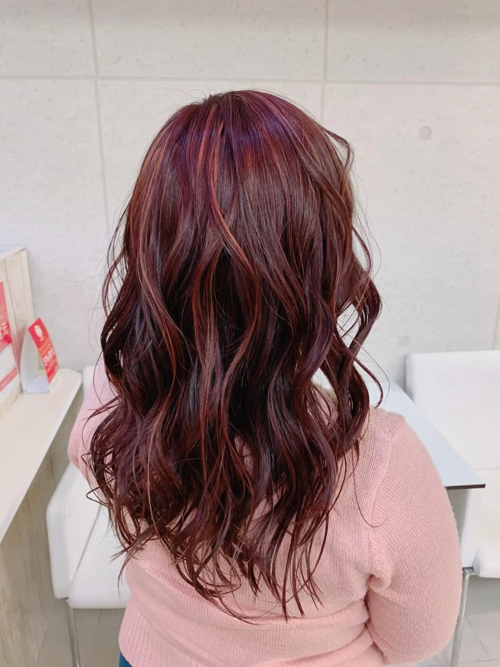 ロング カラー ハイライトカラー レッドカラー ハイライト お悩み解決✨ ASAMIのヘアスタイル