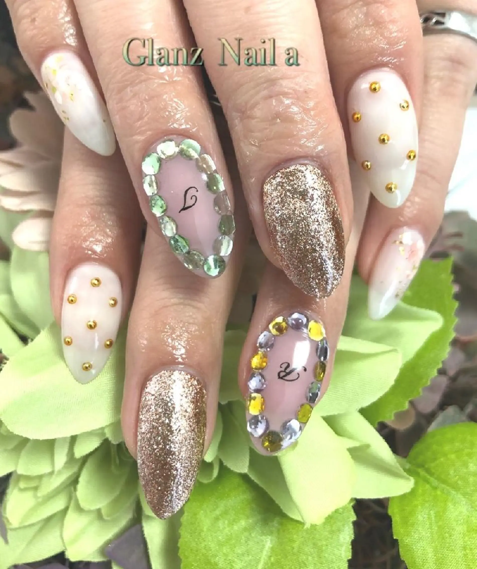 ネイル Glanz  Nail aのネイルデザイン